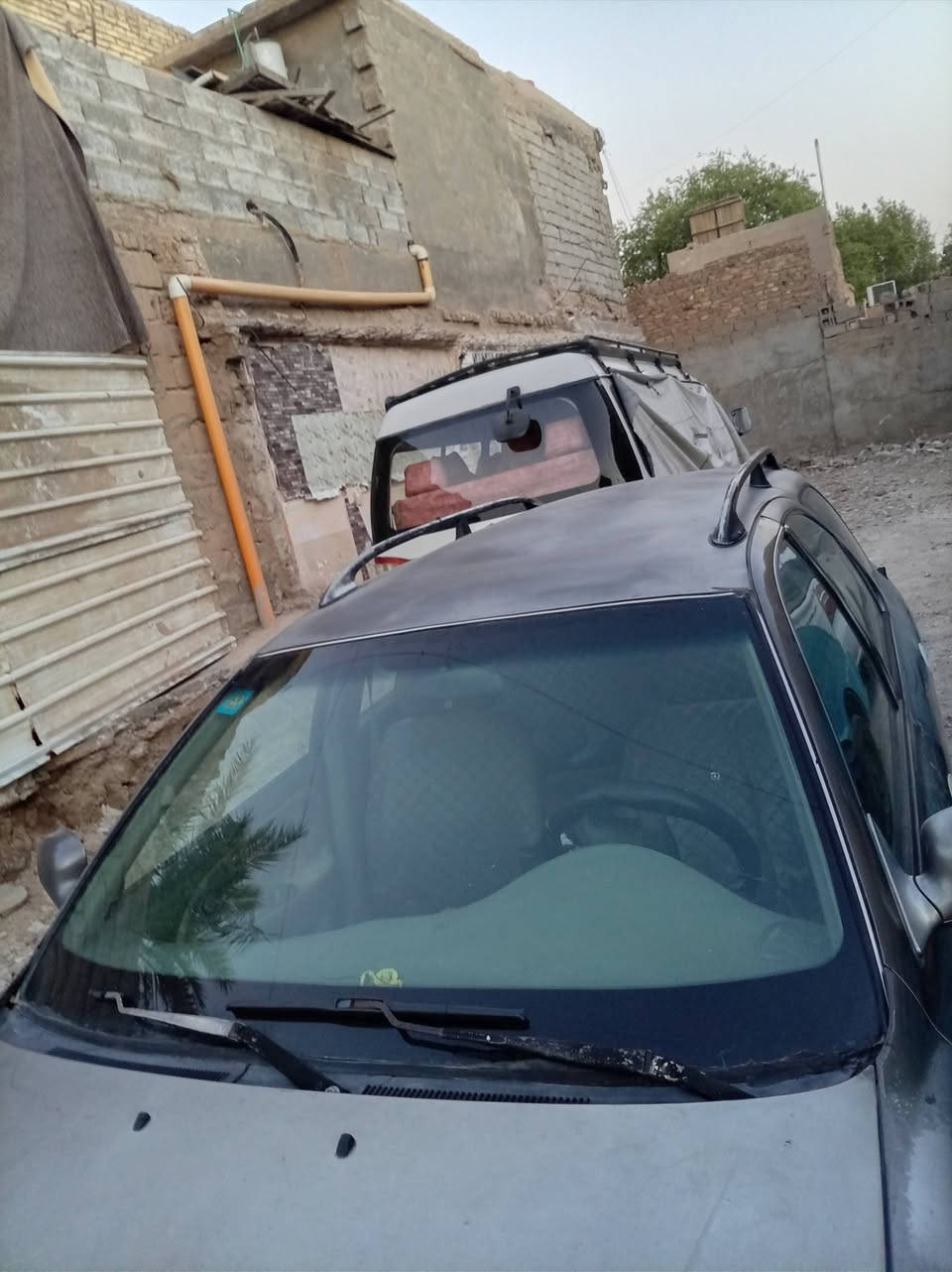سلام عليكم الانتره موديل ٢٠٠٠اوتو
سياره بلاديه باسمي

بيها نواقص جدن بصيطه مثل ماموضح السكن والماسحه

محرك كير كفاله المحرك ٢٠٠٠مفتوح انسه صرف البانزين

السعر ٣٨وبيها مجال بصيط 

مكان السياره بغداد ابو غريب

رقم بغداد دولي

*********** رقم الوالد
