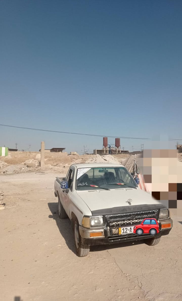 معروض للبيع موديل 1995 صبغ عام 
محرك گير اكسن شاصي شرط وايرمنيه شغاله 
سنويه 28 نينوى 
***********
***********

