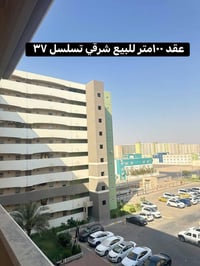 عقد • ١٠٠م • شرقي