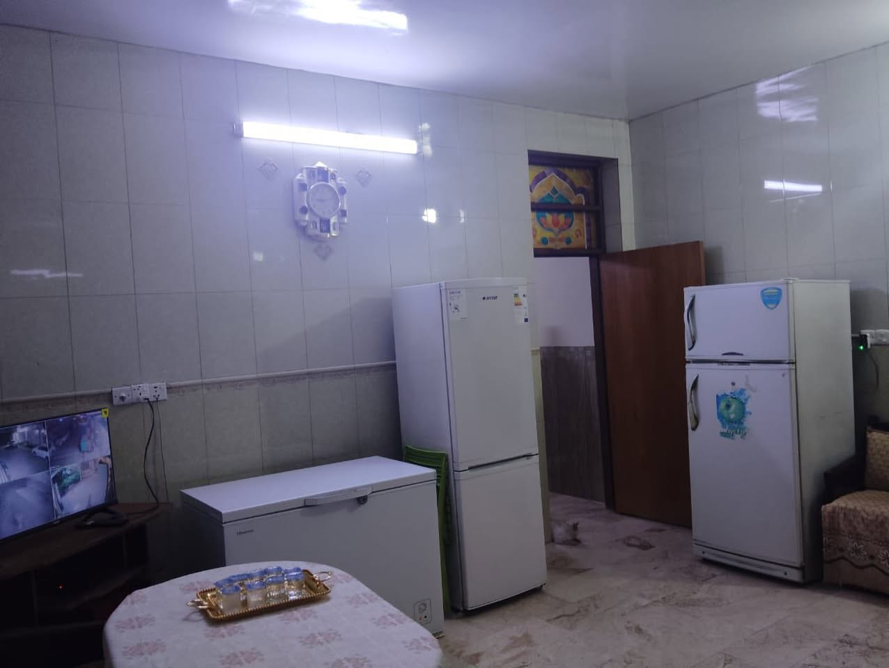 تحيه طيبه للبيع دار ملك صرف حي الجامعه بناء سنه 2021.   عالي عن الشارع 4 نوم استقبال كراج حديقه مطبخ كلدور خدمات منطقه كامله الخدمات السعر 650 وقابل للتفاوض المساحه 300 م واجه 15 نزال 20 م

نص مكتوب في الصور:
- 16 فرداً و5 كيانات مرتبطين بحزب الله على قائمة الإرهاب المحلية
- تسليم سفير إيران مذكرة احتجاج على محاولة تسلل عناصر بالحرس الثوري للبلاد