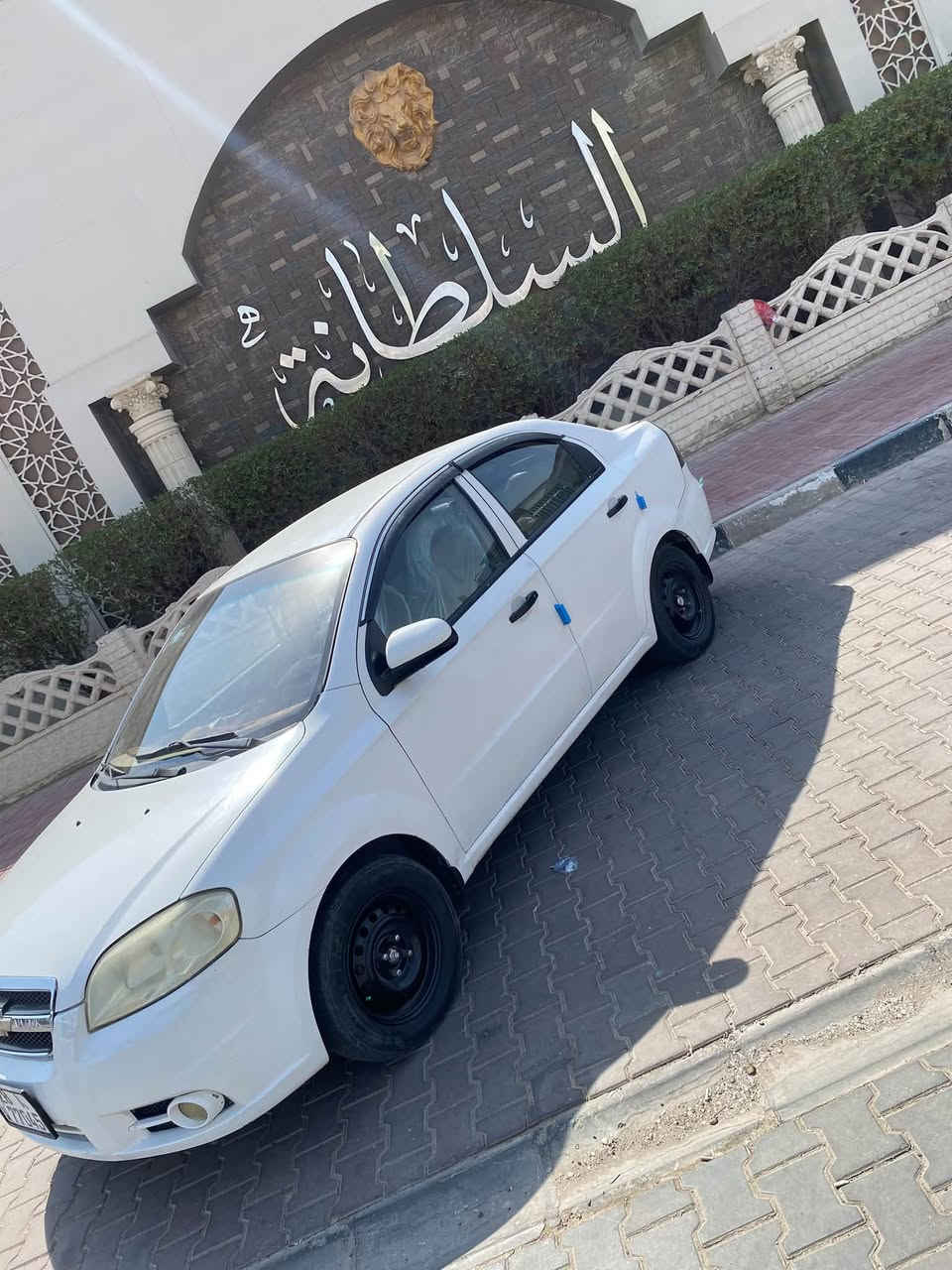 السلام عليكم أفيو للبيع رقمً نجف خصوصي  ٢٠١٠ إنكليزي بسمي سنويه ال ٣٠  مداور ثاني يومً محركً قبل ٣ اشهر مبدل طابوكه كامله عندي وصل حداديه امامي خلفي جديد تخم تاير جديد ويل جديد منضومه تبريد جديد. كهرباء جاهزه سياره كل نقص مابيه كفاله عامه محرك كير مكفوله من ضربه سياره بيه صبغ اربع قطع ابيع احزام علمود ماتفاشل مكاني نجف ***********.  سعر ٦٠ وبي مجال للشراي

نص مكتوب في الصور:
- ٢٨ A ٩:٣١ م