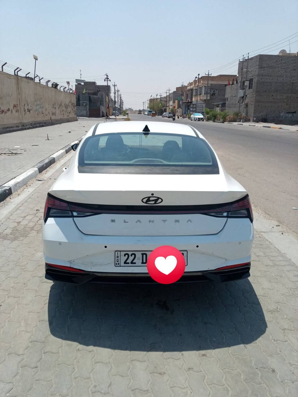 سلام عليكم الانترا موديل 2022 خليجي فول موصفات 
فتحه بصمه صندوك ذكي اشاره ترحيب مري شفط كير اي تي مكينه 1600 تبريد كهربائيات شغاله ويل 17 تاير نص عمر ملاحضه السياره بيه صبغ بنيد والباب وره سايق بيه صبغ ومعجون نص منه و وصبغ خشم جاملغ الايمن 
اثر طخات وبيه طخه قليله وره دعاميه الخلفيه  وباقي السياره شوف العين مو تجيني وتكلي ما كتلي عليهن 
 مكاني بصره دور الشرطه رقمي ***********
السعر 140 وبيه مجال كلش قليل
