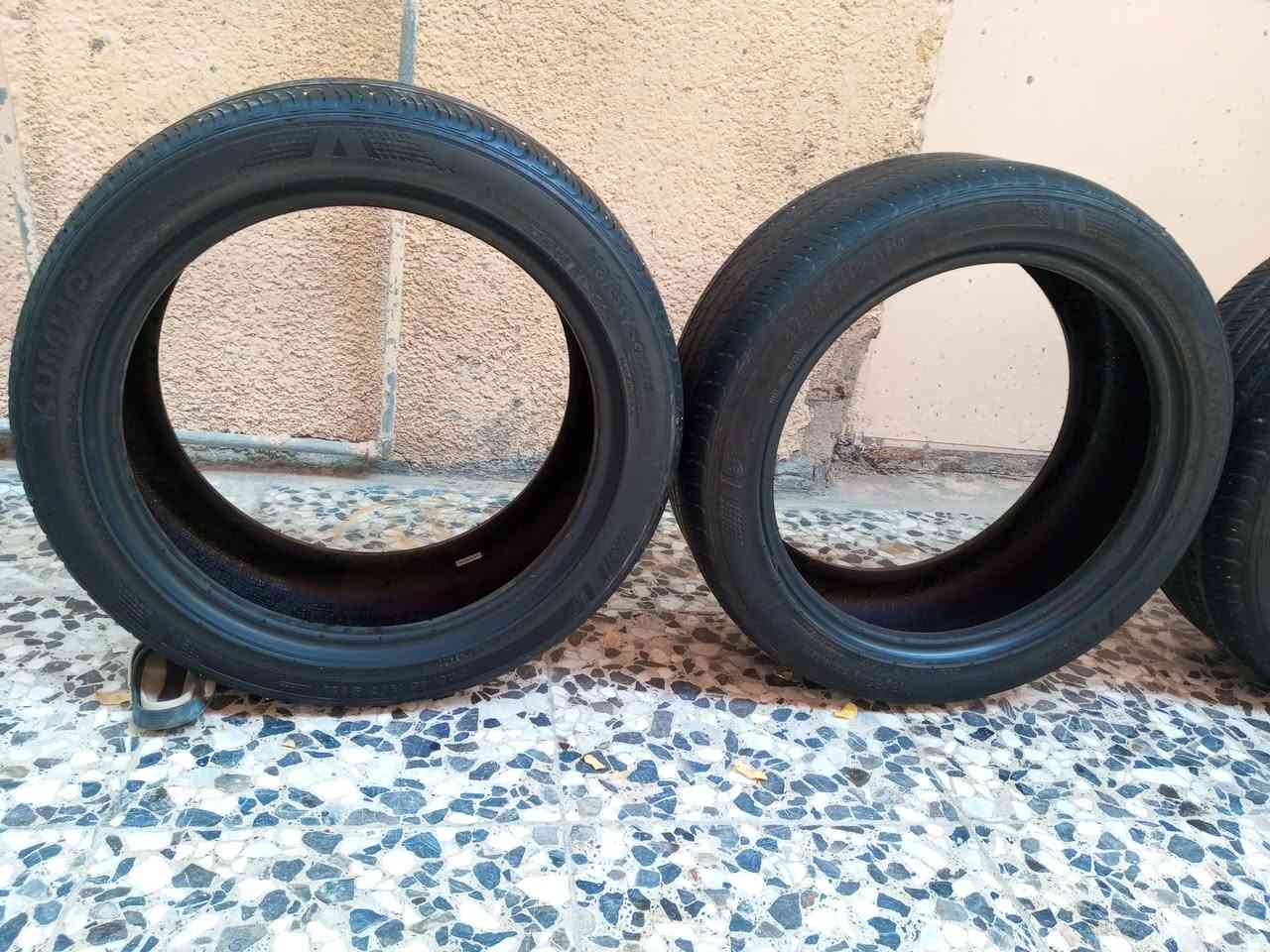 سلام عليكم تخم تاير للبيع
KUMHO حجم 225/45/17
***********
