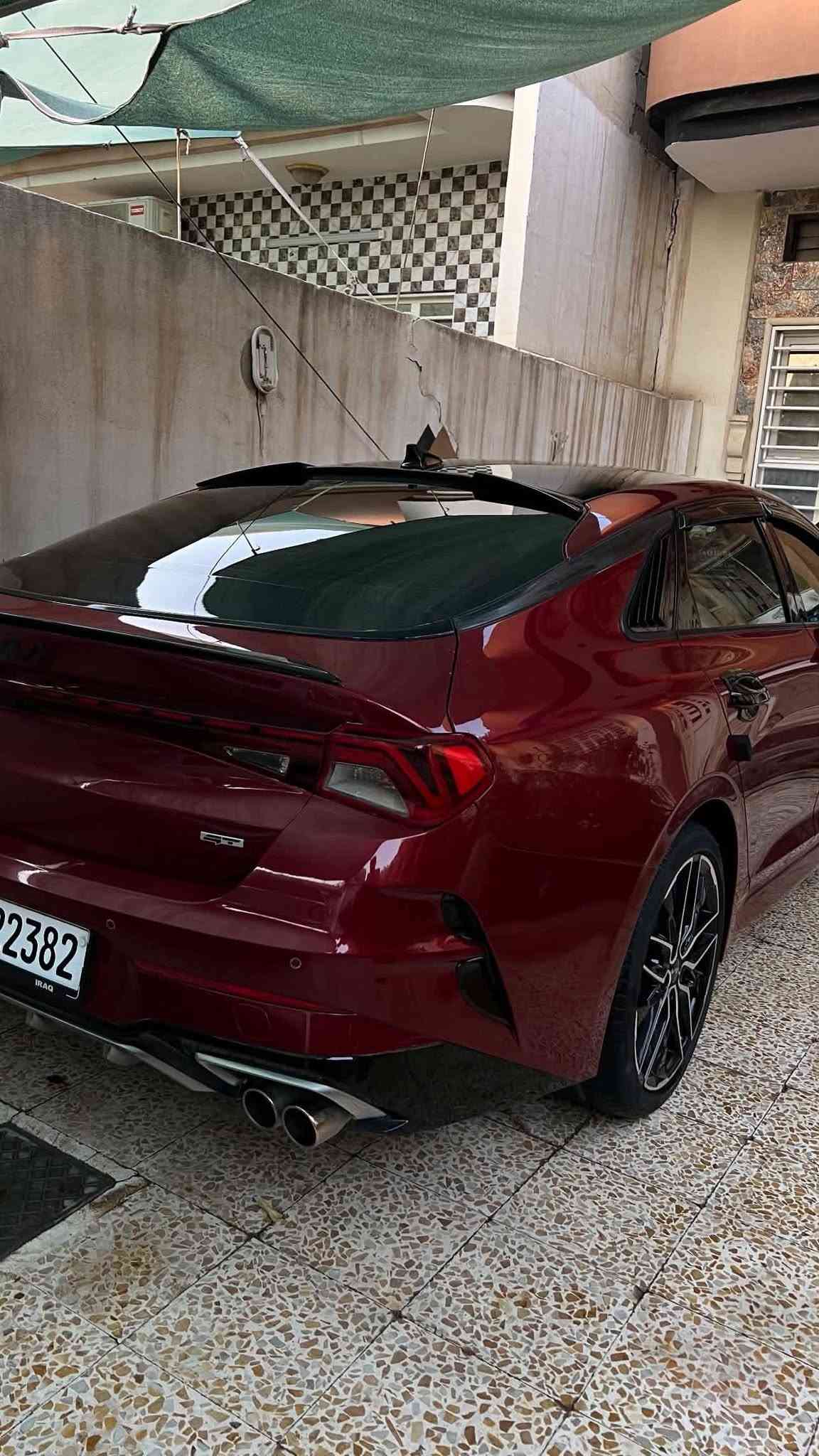 سيارة كيا K5 GT - موديل 2023
المواصفات الفنية والرياضية:
• المحرك: 2.5L Turbo بقوة 290 حصان (عزم وقوة ممتازة)
• الممشى: 42 ألف ميل فقط
• وضعيات قيادة متعددة (Drive Modes) للتحكم بالأداء
• ويل كب سبورت حجم 19 أنش (الخاص بفئة GT الأصلية)
• فتحة سقف بانوراما
• كشنات جلد رياضية بتطريز GT (تحكم كهربائي)
• شاشة عرض كبيرة + نظام 5 كاميرات لشاشة رؤية شاملة
• حزمة الأمان: رادارات متطورة، نظام تحديد والحفاظ على المسار، ومساعد القيادة الذكي
حالة البودي والضرر:
• الضرر: حوض خلفي فقط، بدون أي تعديل أو ضرر بالدواخل
• تعديل بسيط جداً: ربع جاملغ خلفي يسار تعديل على البارد
• الأيرباكات وسليمة بشرط الفحص، والنواعم كلها بشرط الشد والترتيب
الموقع والمعاينة:
• الموصل - المعارض الجديدة (معرض عمار الصواف)
• للتواصل والاستفسار: ***********
