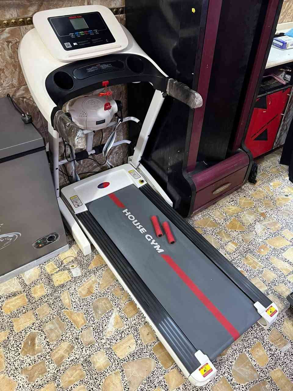 جهاز جري
السعر 290 الف

التاجي 24ابو عظام

*********** واتساب
