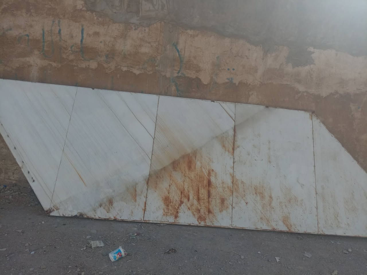 محجر درج للبيع
الارتفاع متر و نص
الطول اربع امتار و نص
الاتصال بالرقم ***********
