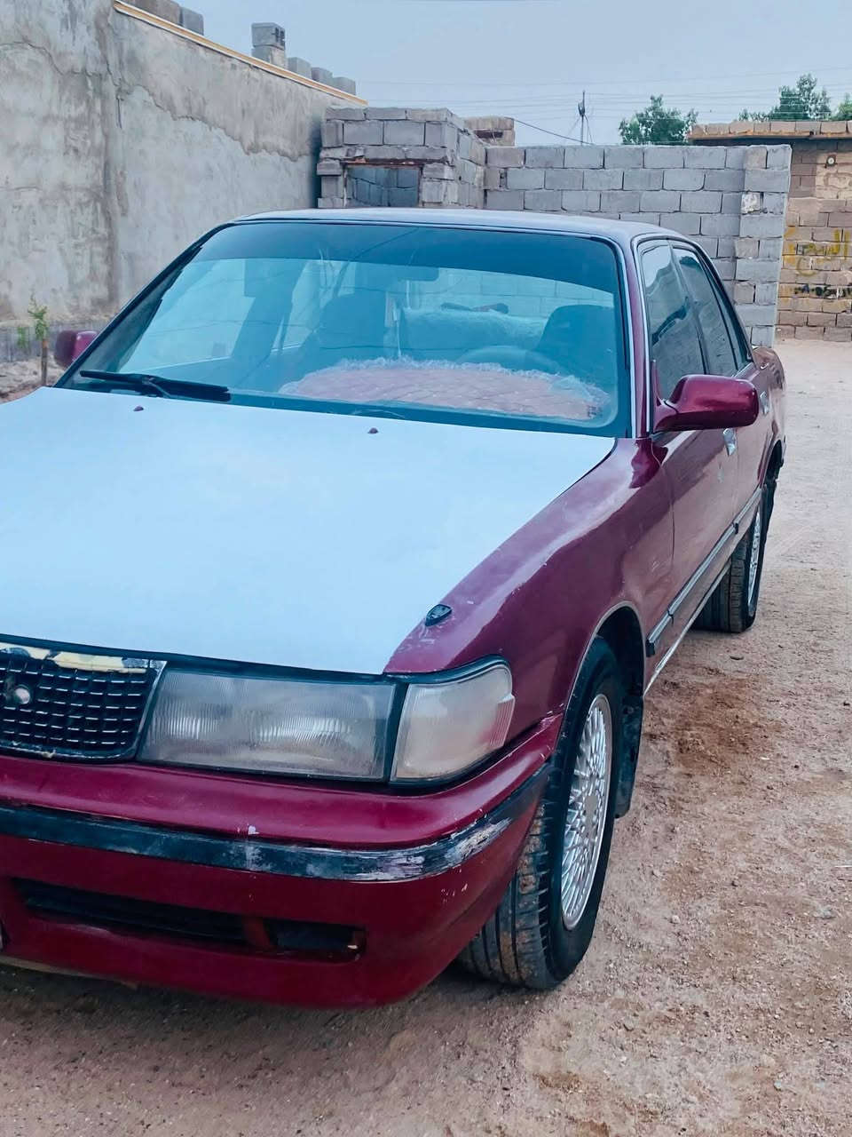 السلام عليكم
كروسيد ايسر ابلاد للبيع موديل 1991مشروع وطني مكفولة من الكصه ونقل حداديه 90%مكينه وكير ونجي السعر 37بيه مجال لحك جيه العنوان البصره سفوان 
رقم الهاتف ***********

