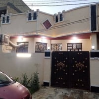 مشتمل طابقين • ١٠٠م • حي الجامعة