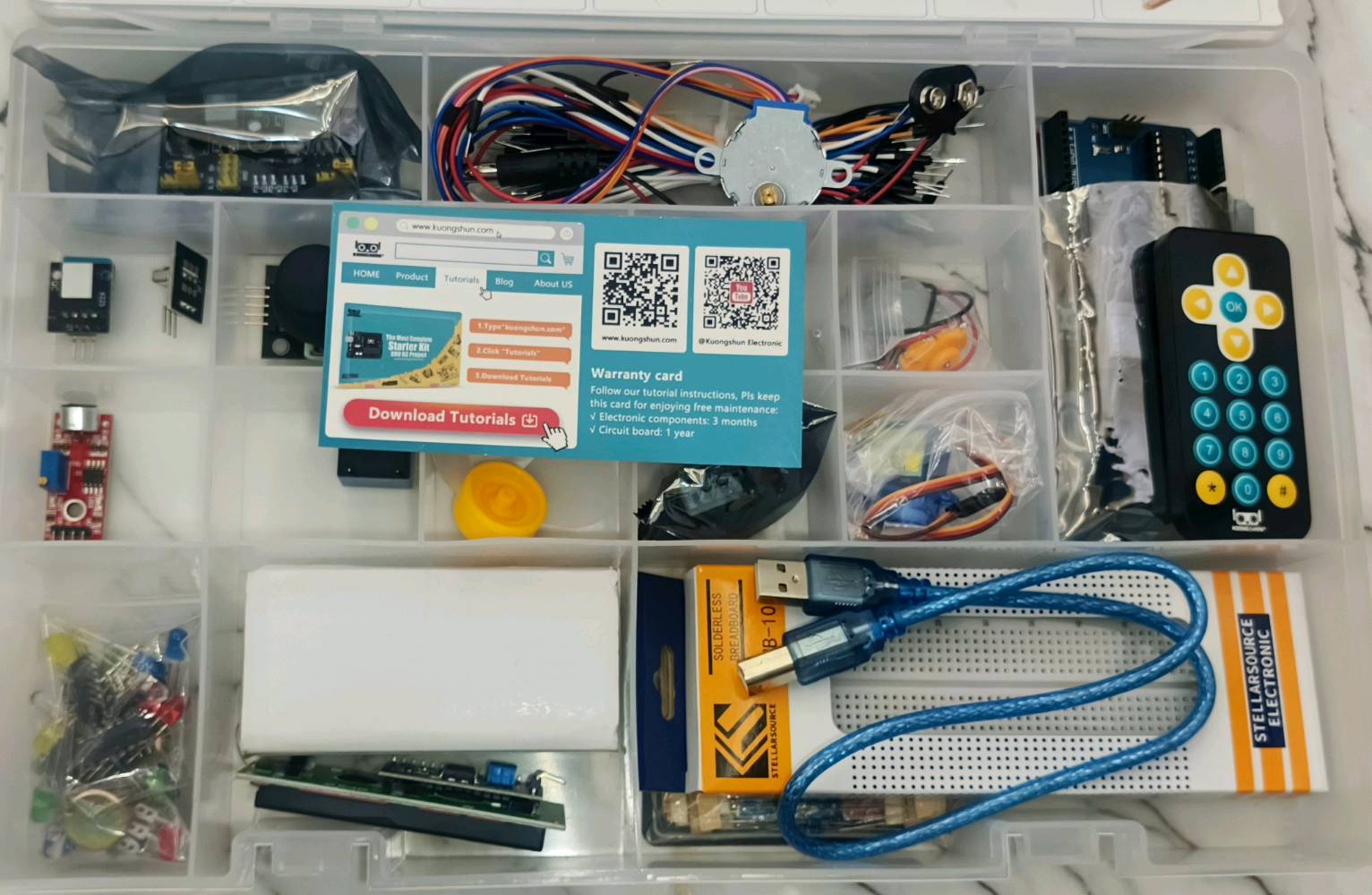 ​⚡🔥 للبيع: كيت أردوينو متكامل (Arduino Kit) + كورس تعليمي شامل على فلاش ميموري! 🔥⚡

​⚠️ تنبيه: الكمية محدودة جداً! ⚠️

​تريد تدخل عالم الإلكترونيات والبرمجة وتنفذ مشاريعك بنفسك؟ 💡 احصل على الحقيبة التعليمية الشاملة التي تأخذك من الصفر حتى الاحتراف!

​💡 ماذا يحتوي العرض؟

​حقيبة Arduino Kit متكاملة: تحتوي على بورد الأردوينو، الحساسات (Sensors)، شاشات العرض، المحركات، المقاومات، الرلايات، وأسلاك التوصيل وكل المكونات الملحقة.

​فلاش ميموري (Flash Memory) مرفق: محمل عليه كورس فيديوهات تعليمية كاملة، تشرح لك خطوة بخطوة من البداية وحتى تنفيذ الأفكار والمشاريع الاحترافية بدون الحاجة لإنترنت.

​💰 السعر: 75,000 دينار عراقي فقط! 

🚚 التوصيل: مجاني لجميع المحافظات!

​📍 للطلب والاستفسار (واتساب أو اتصال مباشر):

📞 ***********