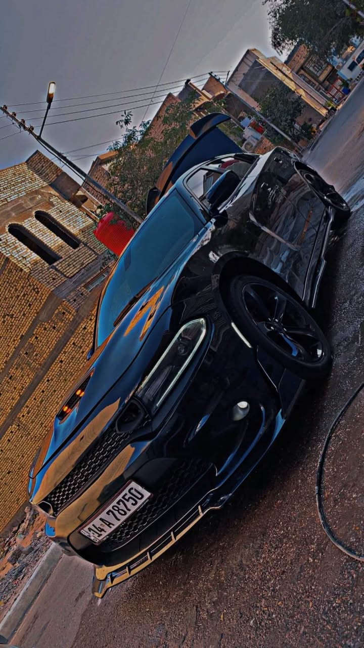 ---

*للبيــــــــع دوج جارجر SXT 2016* 🚗💨

*المواصفات:*
- *الفئة*: SXT فول عدا الفتحة
- *الموديل*: 2016 - *وارد امريكي*
- *الرقم*: بصرة - سنوية جديدة + رقم جديد
- *الممشى*: 130 الف ميل فقط
- *الحادث*: بجم فقط

*الاضافات:*
- لحية امامية + دفيوزر + دوسات جانبية
- كفرات + زعانف + داخل كاربون فايبر احمر
- السيارة مسستمة ومصروفة

*حالة المكينة:*
- *ملاحظة*: عليها منظومة غاز، حالياً المكينة نص عمر لان ولفاتها تعبانه شويه

*السعر: 149 $* $14,900

*المكان*: البصرة - الامن الداخلي
*للاستفسار واتساب*:
***********
--- البصرة, العراق
