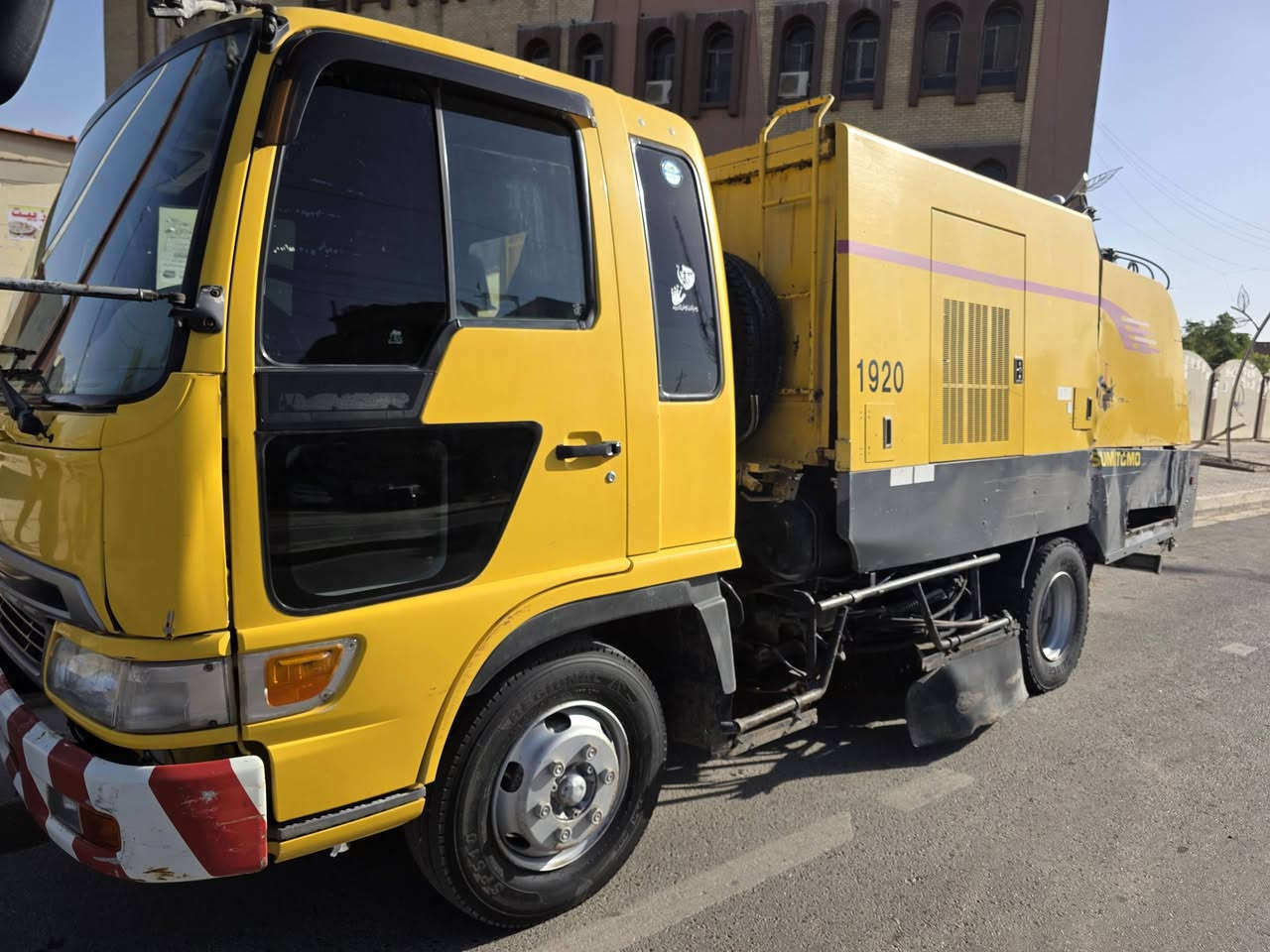 اقرأ التفاصيل قبل كلشي 🤝
🚛 للبيع: سيارة كنس شوارع هينو (HINO) موديل 2018 - بحالة ممتازة تصعيد وليس شفط 

✅️ ستة اسلندر 

✅️ محركين( محرك امامي ومحرك خلفي ) 

✅️ فرج كنس من الجانبين 

✅️ فرجة خلفية جديدة التصعيد 

✅️ خزان مي 

✅️ رقم ألماني( بغداد ) 

الهاتف 📱( *********** )
