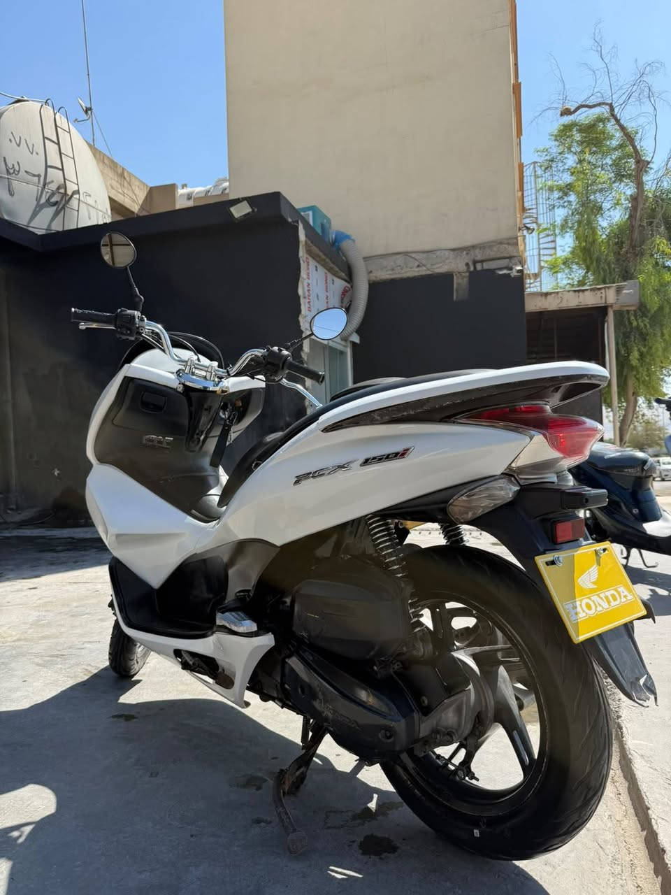 بي سي اكس جيل اول jf ياباني
محرك150cc مكفولة كفر ومحرك مامفتوح 
ماشية( 38) ألف حقيقي 
كهربائيات كله شغالة حساس ستان وزدحام شغالات 
بس عداد السرعه يخربط 
واتساب***********
