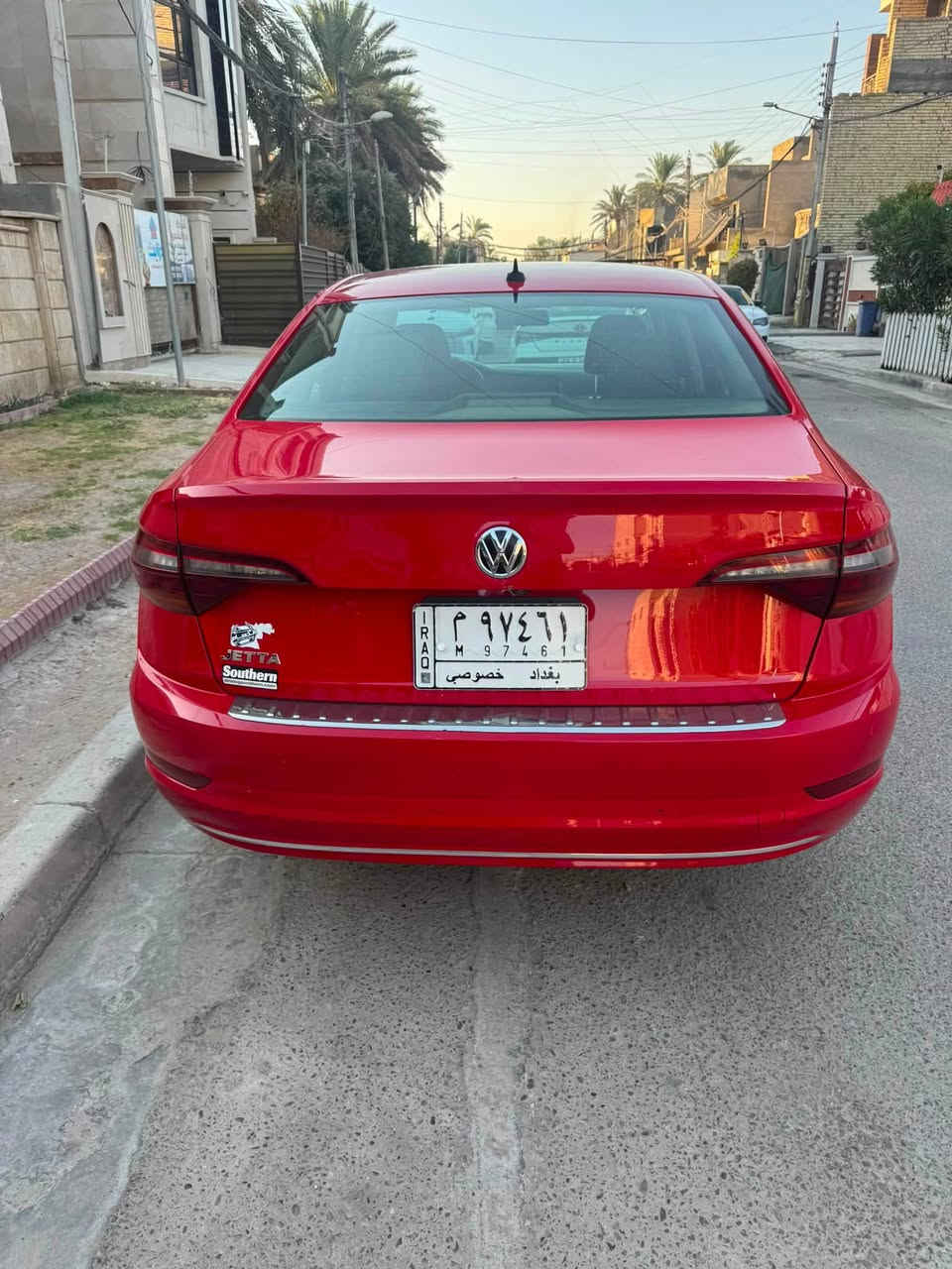 السلام عليكم
جيتا ٢٠١٩ رقم بغداد تحويل ثاني يوم مكينة ١٤٠٠ توربو السيارة ما متعوبة ابداً وداخلها جديد 

ماشية ١٥٩ كيلو 

حادثها موضح بالصور وبيها سونار

صبغ جاملغ وبنيد فقط والجاملغ الثاني بي اصبع صبغ 

السيارة سعرها ١١٠ وبيها مجال للجادين

***********

مكانها بغداد العامرية
