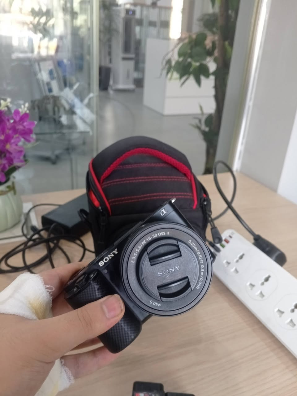 📸 **للبيع | Sony ZV-E10**

كامرة **Sony ZV-E10** بحالة ونظافة **جيدة جداً**، استخدام شخصي لمدة **9 أشهر فقط**.

**التفاصيل:**
• Shutter Count: **1,716 لقطة فقط**  
• عدسة **Sony 16-50mm**  
• **بطاريتان**  
• الكارتون الأصلي
رام 64 مع حقيبة هدية 
• جميع الملحقات متوفرة  
• الكامرة نظيفة ومحافظ عليها

مناسبة جداً لتصوير **Reels – Content – Photography – Video**.

**سبب البيع: الترقية إلى كامرة أعلى.**

📍 **بغداد**  

للتواصل: خاص أو على الرقم **[***********]**

نص مكتوب في الصور:
- CAMERA SHUTTER COUNT Find out how many shots your Digital SLR has taken RESULTS Shutter count 1716 SONY ZV-E10 Current value on eBay As an eBay Partner, this site may be compensated if you make a purchase using the above link X Post If you found this useful and love cameras, check out our new desktop app! CHECK ANOTHER CAMERA Digital Photo Gallery