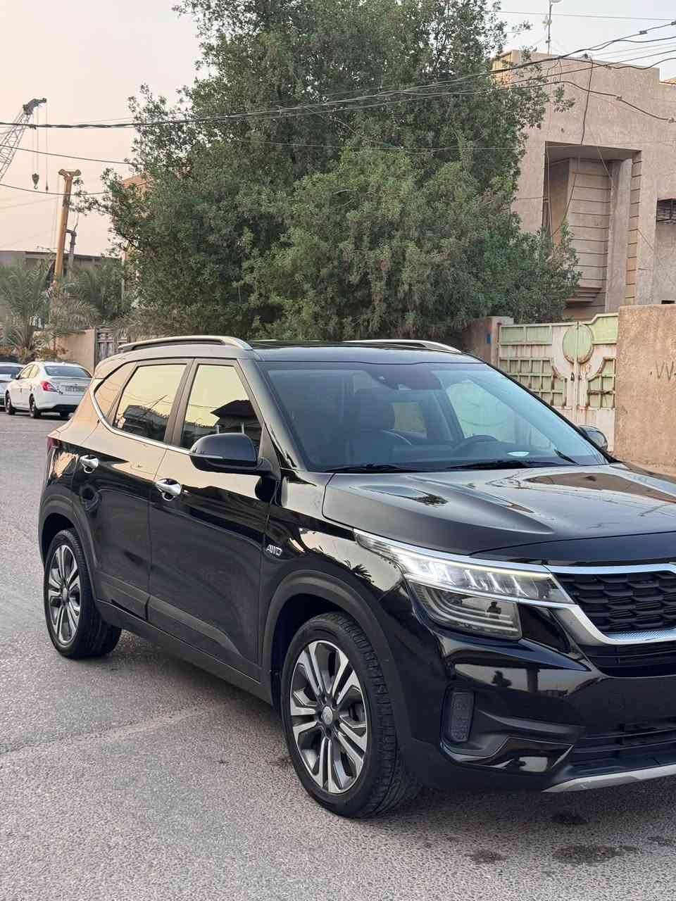 السلام عليكم
للبيع كيا سيلتوس
موديل 2021
السعر 140
رقم بصره تحويل
وارد كندي
مواصفاتها : Sx فول مواصفات + مواصفات خاصة
( اعلى مواصفات )
- جميع المقاعد جلد
-   مقاعد تحكم كهرباء ( امامي + صدر )
-   مقاعد الامامية ( تدفئة + تبريد )
- مقاعد الخلفية تدفئة
-   تدفئة ستيرن
-   قطعتين تبريد
-   فتحة سقف
-   تحكمات ستيرن جهتين
-   بصمة
-   بصمة دخول ذكي
-   تشغيل عن بعد
-   نظام النقطة العمياء
-   نظام مكابح الطواريء التلقائي
-   عرض قياس ضغط الإطارات
-   عرض قياس حرارة الكير
-   نظامين قراءة مسافة ( كيلومتر + ميل )
-   نظامين قراءة درجة الحرارة ( سيليزي + فهرنهايت )
-   لايتات ليدات
-   اضاءة ليد نهارية
-   بروجكترات ( كشافات ضباب )
-   اوتو هولد
-   اوتو ستوب
-   هاند بريك كهرباء
-   فور ويل درايف ( AWD)
-   مانع انحدار
-   مانع انزلاق
-   تحديد مسار
-   تحذير مغادرة المسار
-   المساعدة التلقائية للبقاء داخل المسار
- 
- - سياقة ذاتية
-   رادارات ( امامي + خلفي )
-   انارة داخلية لمس
-   انارة محيطية متعددة الالوان
-   شاشة تحكم لمس كبيرة
-   شاشة عرض ( Data Show ) متحركة�( Wireless ) شحن هاتف -
-   اريل ناڤكيشن
-   منفذين USB امامي ( شحن + قراءة بيانات )
-   منفذ USB خلفي
-   نظام صوت 8 سماعات ( Bose )
-   نوافذ كهرباء
-   كاميرا خلفية
-   ابل كار بلي + أندرويد�ABS نظام -
-   إشارات ليد جانبية ( بالمرايات )
-   كير 8 تبديلات DCT ( المرغوب )
-   نظام ماسحات الزجاج تلقائي للمطر ( حساسات مطر )
-   اضاءة دشبول الكيجات ( متغيرة )
-   نظام أوامر صوتية
-   تحكم هاتف ( اتصال + غلق )
صبغ حاملغ وبنيد بدون تبديل شاصي لغد مكفول ***********

نص مكتوب في الصور:
- alexanderkia.com