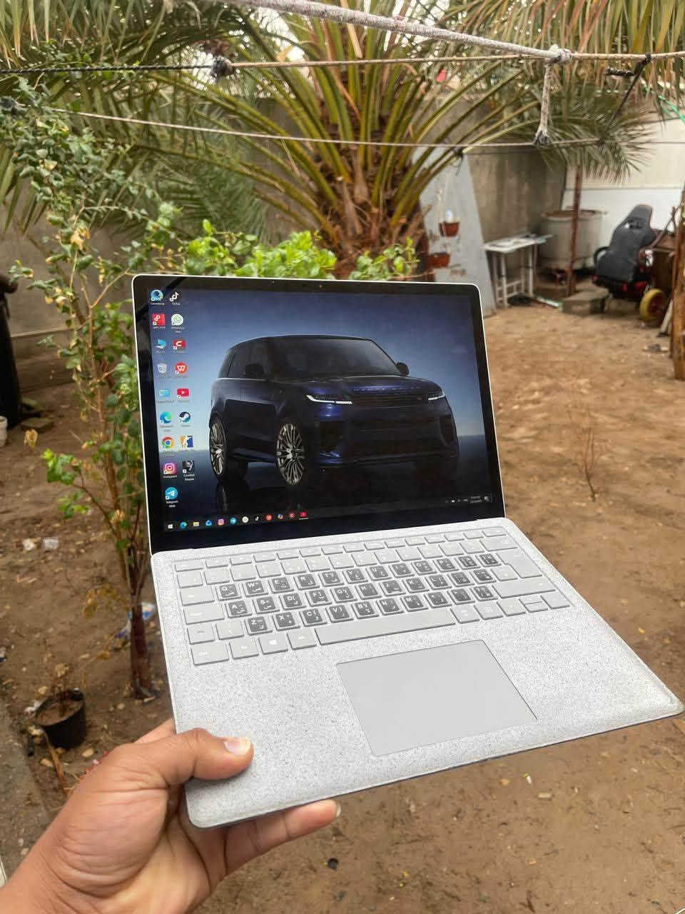 مواصفاته
CORE i5.8TH 
Ram 8 gb
256 GB ssb
شاشة لمس 
2k 
حجم لشاشة 14
مامستعمله هواي الله شاهد بيع مراوس بايباد عادي سعرها 400 رقمي فقط واتساب مكاني بصره ***********
