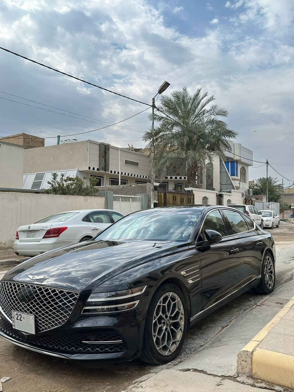 السلام عليكم 
Genesis g80 للبيع 
موديل2022السيارة اربعة سلندر تيربو 
اعلى مواصفات بالجنسز 
تبريد و تدفئة المقاعد  امامية
 تدفئة مقاعد خلفية
 مساج للسائق 
مساعد للقيادة
تتقدم و ترجع بالسويج
رادارات امامية خلفية 
كامرات 360 درجة
تحديد مسار 
نظام امان الحزام يلزم عليك و توكف السيارة وحده اذا جنت تمشي سريع و كدامك شي 

السيارة كلش حلوه و نظيفة و بعد احلى من الصور كاملة من كل النواحي 
ضربته قبق بانزين حادثهه سطحي بدون دواخل    
*********** او ***********
مكاني بابل المركز
