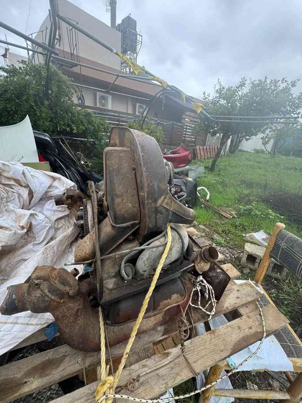 قطع غيار • بدون تفاصيل