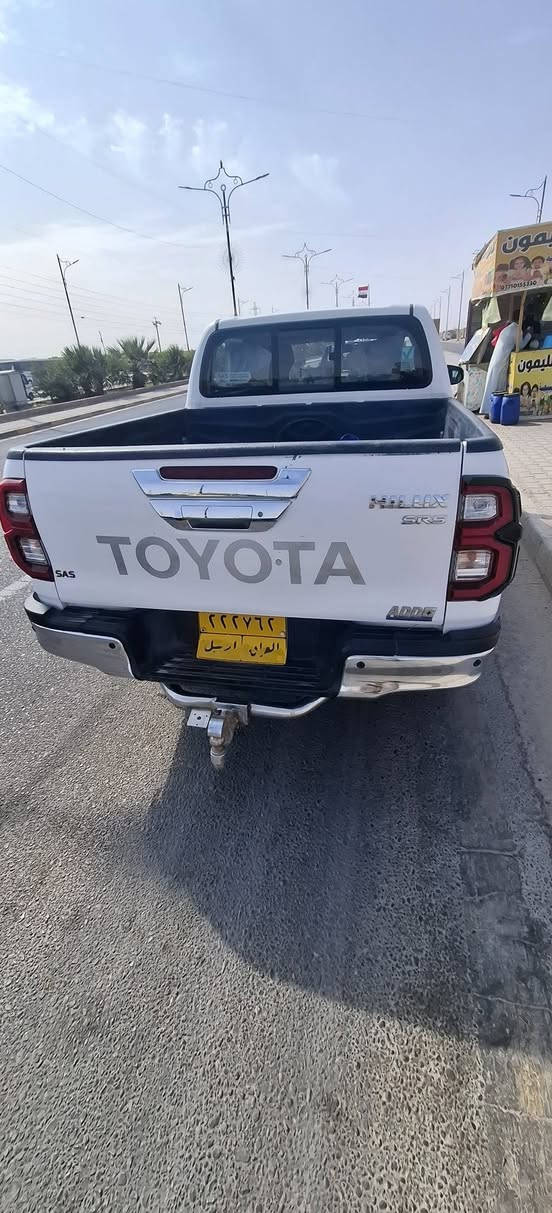 سلام عليكم من رخصت الادمن هايلوكس ساز 2022 مكفوله كفاله عامه ما عده باب البدي مثل ما مضح بل صوره مكان السياره ميسان السعر تلث شدات وبيهة مجال ***********

