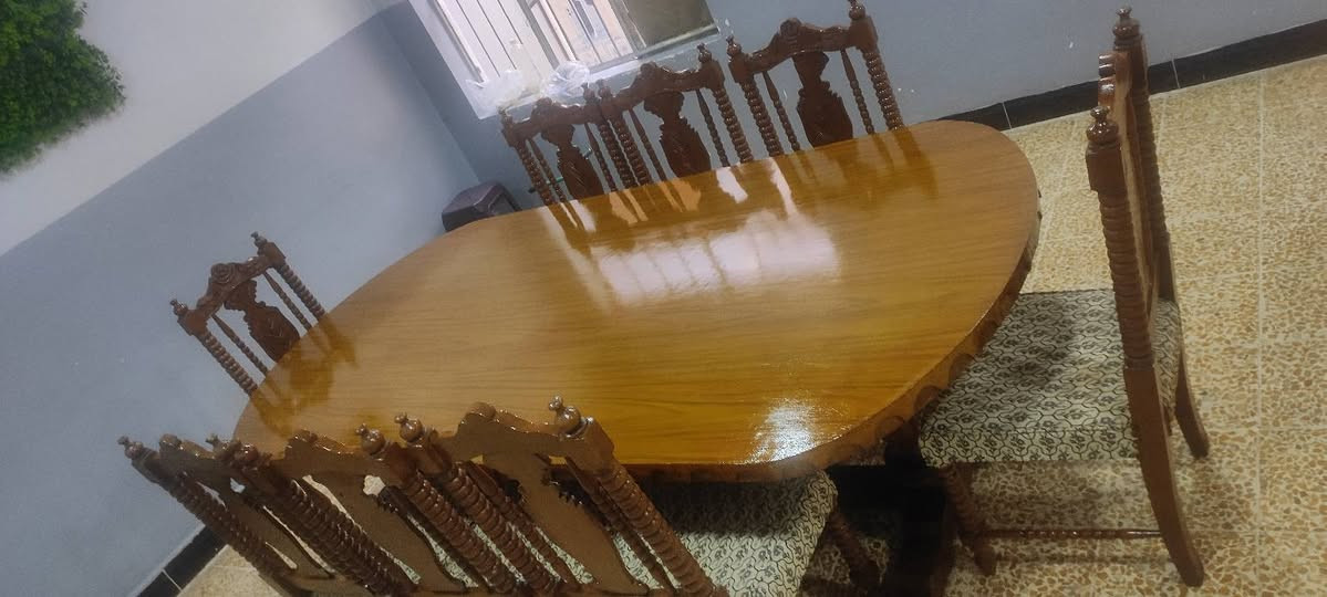 السلام عليكم
للبيع 
ميزه طعام زان خشب ثقيل 
نضافه 100 بل 100
والكراسي 8 زان نضيف 
وصوره تحكم نضافتها 
العنوان الموصل جانب الايمن 
السعر 400 
للاستفسار عن الارقام 
***********
‏‪***********‬‏
