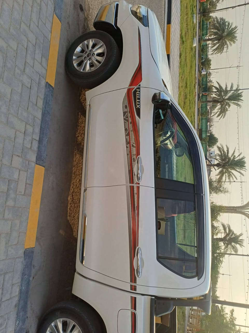بيكم البيع هيلوكس 25ماشيه 22الف 
***********
