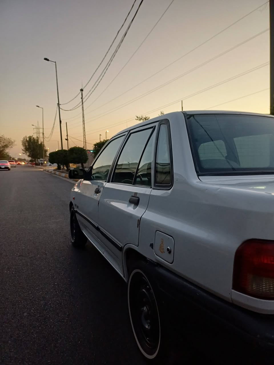 السلام عليكم
 سايبا 2010 بغداد  باسمي  تحويل مباشر 
كير تبريد خير من الله 
تخم تاير باتري جديد 
السعر 35 وبيه مجال بسيط 
مكاني بغداد الحرية شارع 30
***********
