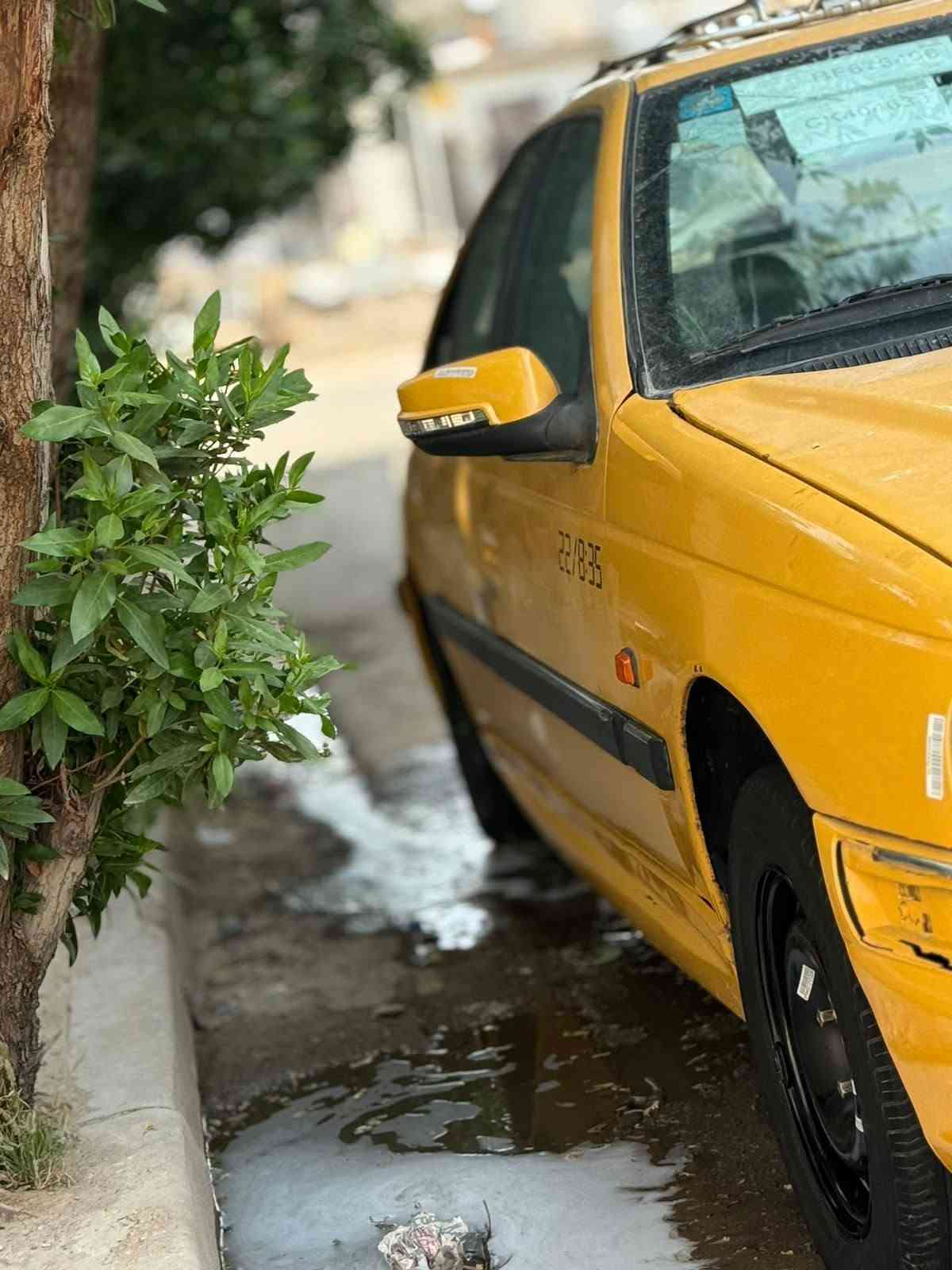 سلام عليكم بيجو بارس 15للبيع سياره بسمي تحويل ثاني يوم مكينه وكير فرنسي نواقص بصيطه جداا سعر 42وبيه مجال مكاني بغداد سيديه ***********
