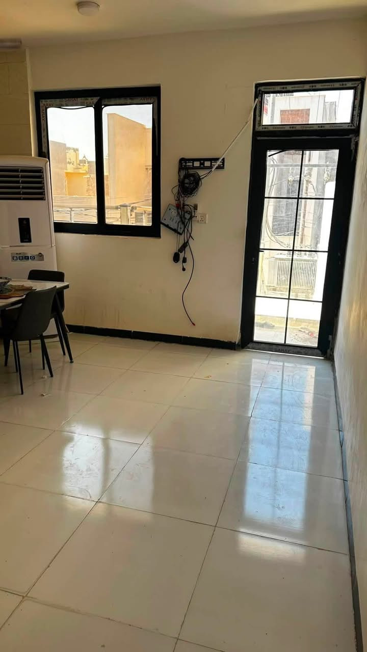 السلام عليكم
للايجار.  دار 🏠 طابق ثاني  جاهز من كل شي اثاث درجة اولى 

الموقع 📍 حي الصحه قريب كلش من شارع الكورنيش 

✨ موقع ممتاز وحيوي، مناسب للسكن أو الاستثمار
✨ قريب من جميع الخدمات والأسواق
✨ منطقة مخدومة وسهلة الوصول
📞 للاستفسار والمراجعة: مراسلة الصفحة او واتساب او اتصال ☎️بالأرقام التالية ***********
