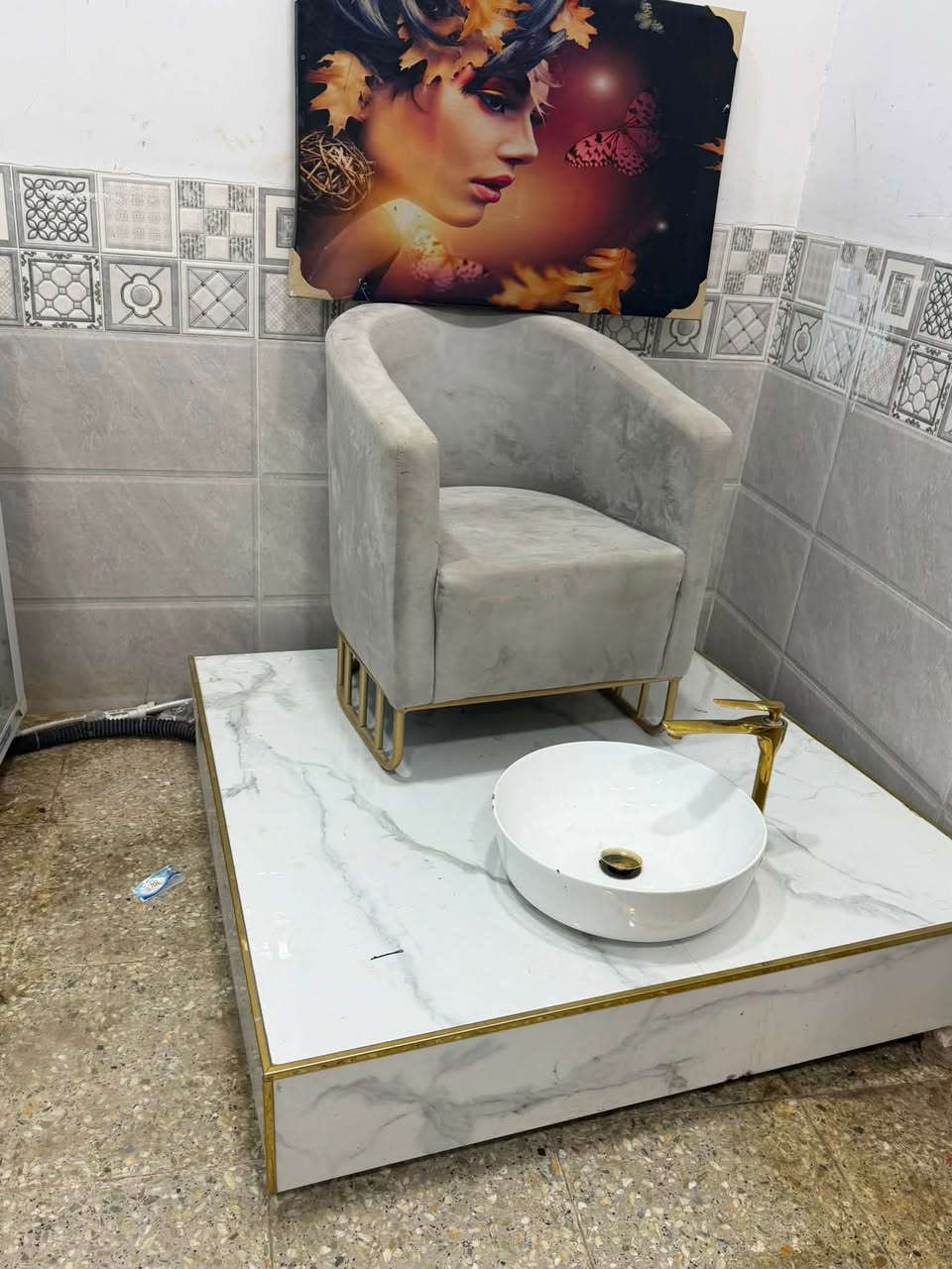 ***********
