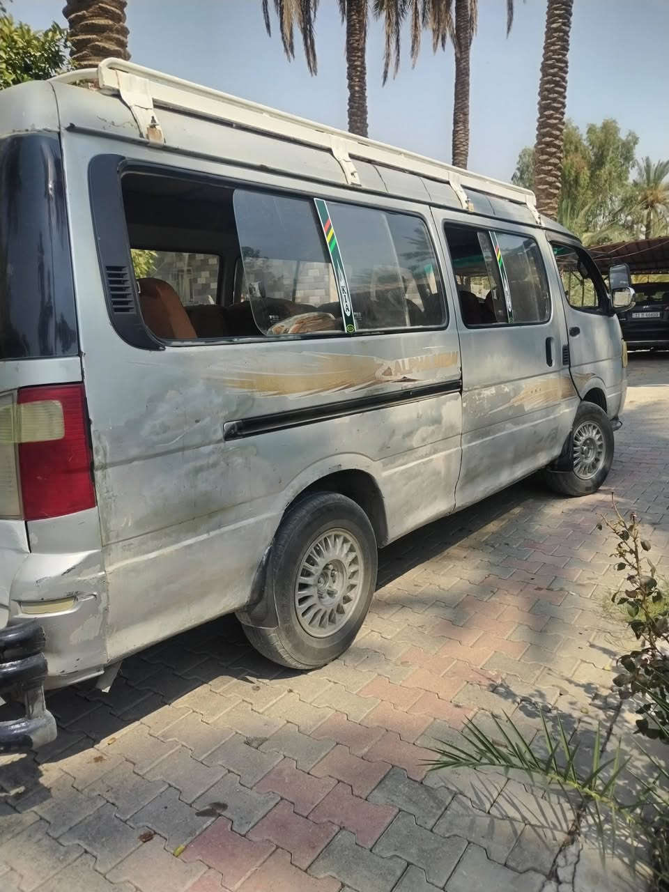 فوتون للبيع موديل 2010كير ومحرك وحداديه خير من الله مصفره هيئيه ومرور مكان السياره كربلاء السعر 43 اللون سلفر شرط التحويل ***********
