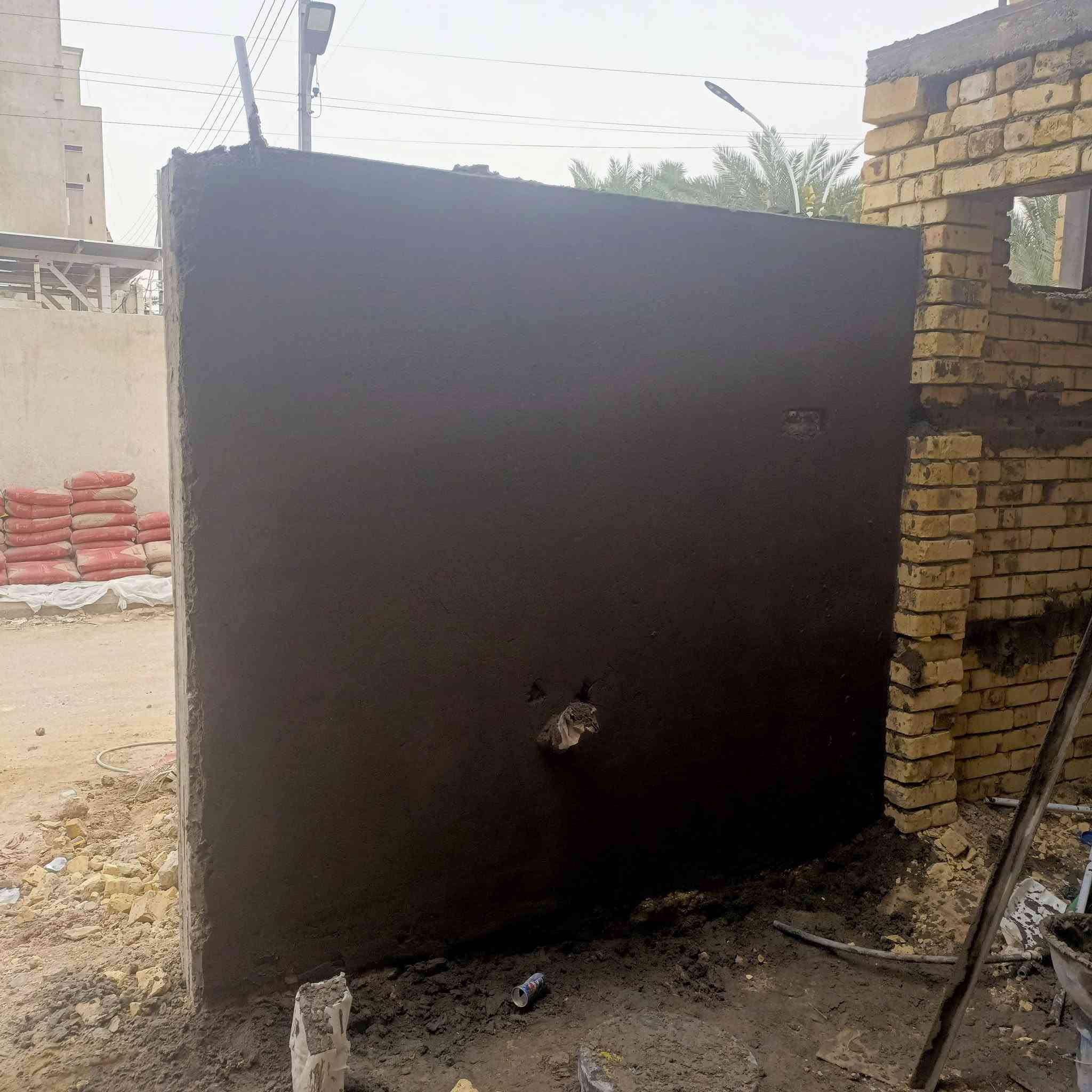 سلام عليكم خلفه لباخ سميت وجص وبورك 

ومقطوعه ويوميه وعل المتر

***********
