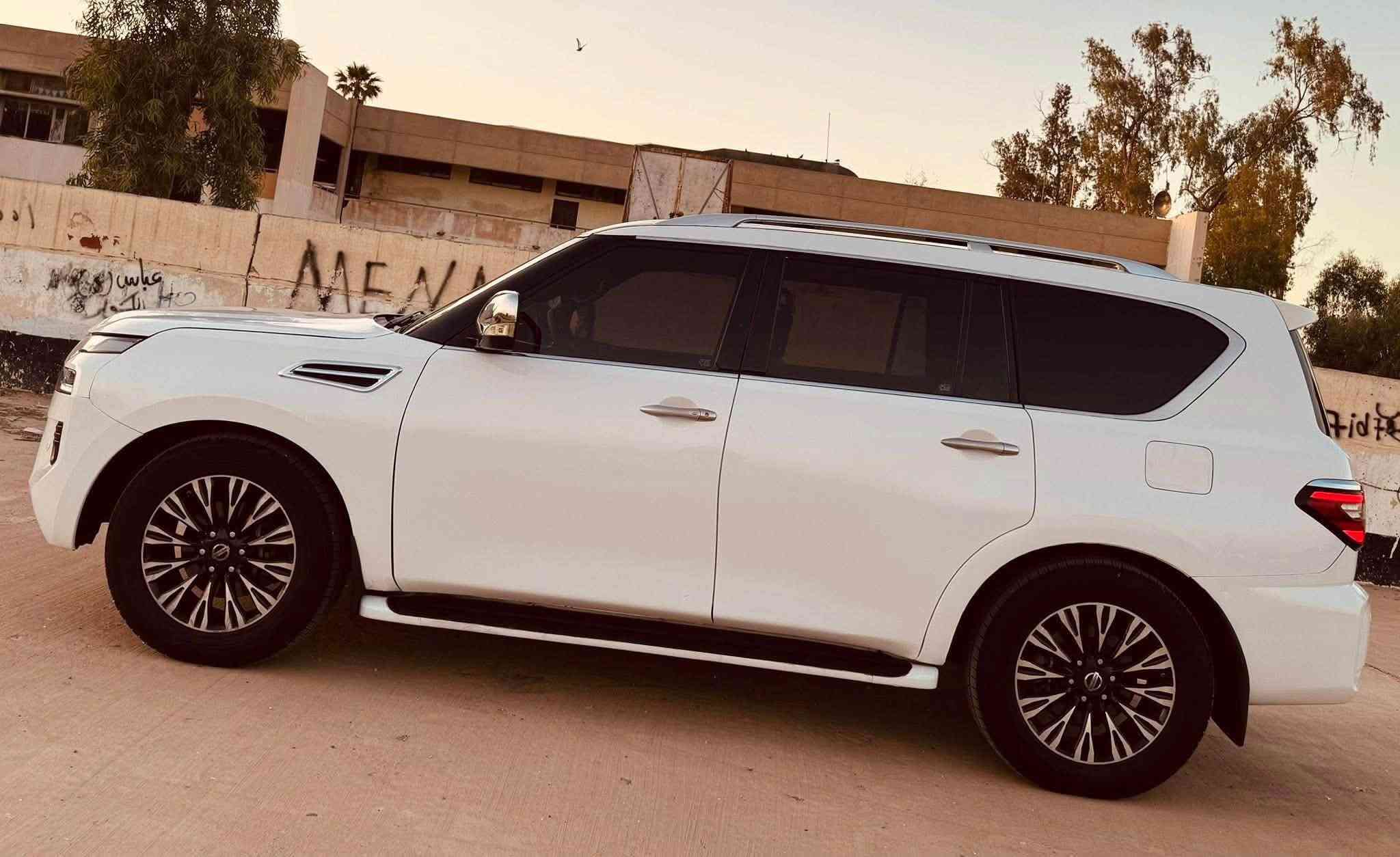#_بيع_أو_مراوس👌
:
(( نيسان أرمادا _ شكل باترول _ 2018 محدث 24 ، بلاتينيوم فول مواصفات ١/١ ، محرك V8 5.6 ، ماشية 100 الف ، صبغ عام و مذكور بتقرير أمريكا ، رقم بغداد بأسمي ، جاهزة و نظيفة جداً داخل و خارج ))🌹
:
#_للإستفسار / *********** ☎️
------------------------------
