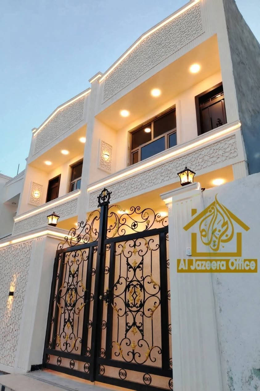 🏡 دارين للبيع – بعقوبة / تقاطع القدس

📍 دور الزراعة الثانية
📐 المساحة: 125م² | واجهة 5م × نزال 25م
🏠 طابقين + سطحين | 4 غرف نوم | استقبال | صالات | مطبخ | 3 حمامات

✨ تشطيب راقٍ: واجهة تركي، بورسلين، أبواب تركي، سقوف مغربي، إنارة مخفية، كاميرات، سبالت، نظام غاز وعزل للسطح.

📜 طابو زراعي سند 25
💧 خدمات كاملة: ماء، مجاري، كهرباء وتبليط.

📞 وسام: ***********
📞 عمار؛  *********** 

🟢 مكتب الجزيرة لبيع وشراء الأراضي والدور السكنية
