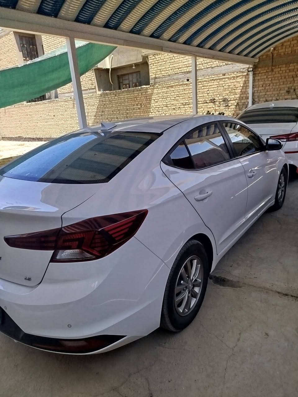 الانتره للبيع موديل ٢٠سياره مكفوله ماشيه ٦٠الف رقم مثنى بسمي سعر ١٥٠ استفسار اتصل ***********
