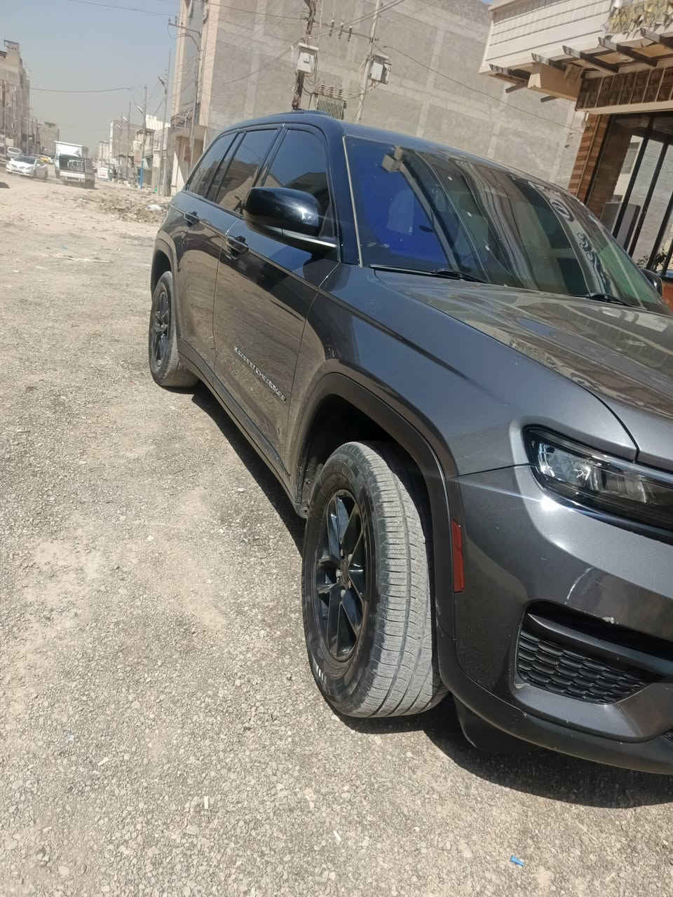 السلام عليكم جيب للبيع موديل 2023
حادثه كلش خفيف بس شبر بلبنيد وشويه بلجاملق 
السياره ماشيه 61 فتحه السياره مواصفات حلوه مكاني الدوره السعر ٢٩٠ورقه وبيه مجال 
رقم ***********
