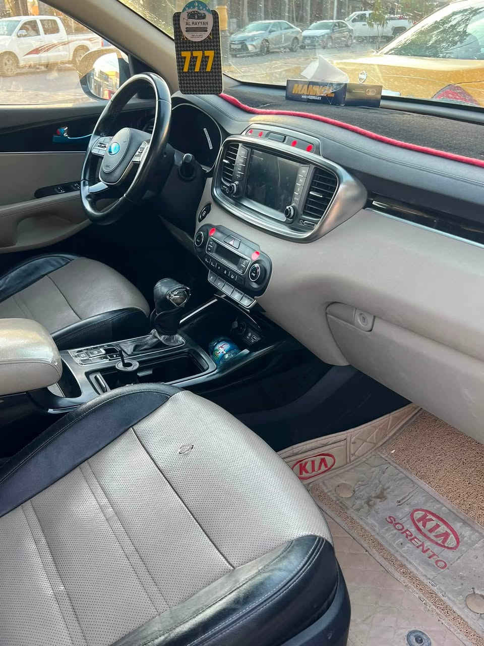 سورنتو خليجي 19فول 1على1  ضرر باب السكن رش اثر شخوط السعر215 بيه مجال العنوان صلاح الدين العلم)***********
