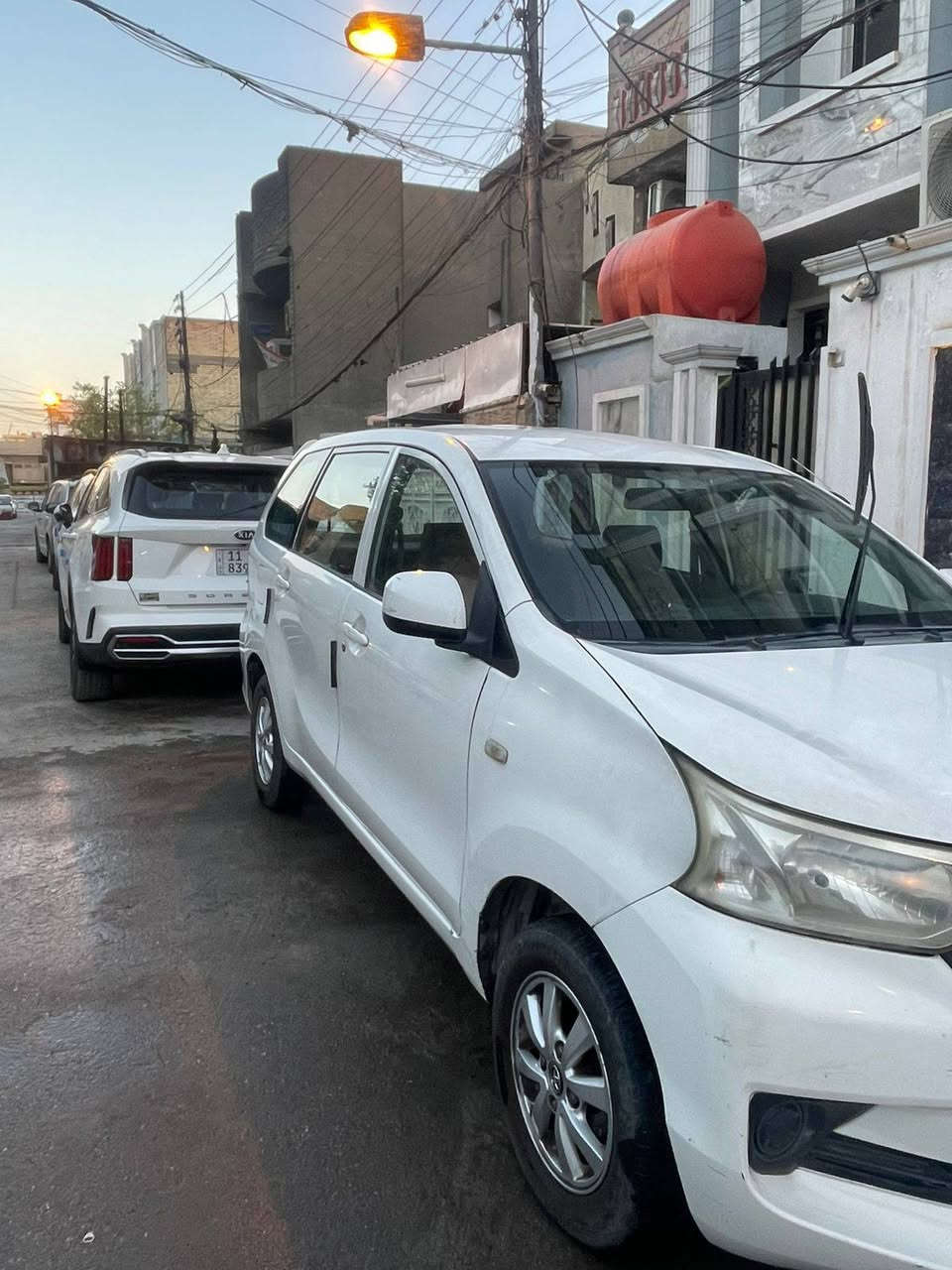 تويوتا افانزا 2017للبيع  من شركة ساز خليج صار بي حادث بصفحه الصدر  ورجعت بلادي المكان بغداد السعر$ 120
(***********)
