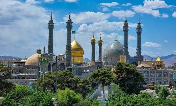 بسم الله الرحمن الرحيم 
على بركة الله تعلن شركة 
حكايه العالم للسفر والسياحه 
رحلات الى ايران 11يوم وجبة فطور في قم وثلاث وجبات في مشهد حصرا باصات عراقيه VAB النقل من باب الشركة إلى باب الشركة بأسعار تنافسية ومميزة وضيافة بداخل الباص 
لدينا اقساط ونقد للاستفسار الاتصال على الارقام التاليه//***********//***********//
***********//بإدارة الحاج عباس عبيد
