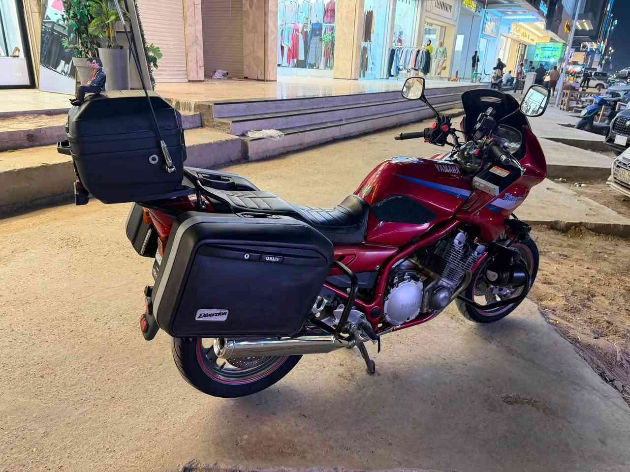 يا الله
السلام عليكم شباب 
دراجه يوماها 900
دراجه جديده بالكارتون 
ما بيهه نقص كولهه كامله 
السعر ٢٥ وبيهه مجال للشراي 
بيهه صافره مال تاهو 
بيهه جنت أصليات 
للاستفسار ***********
