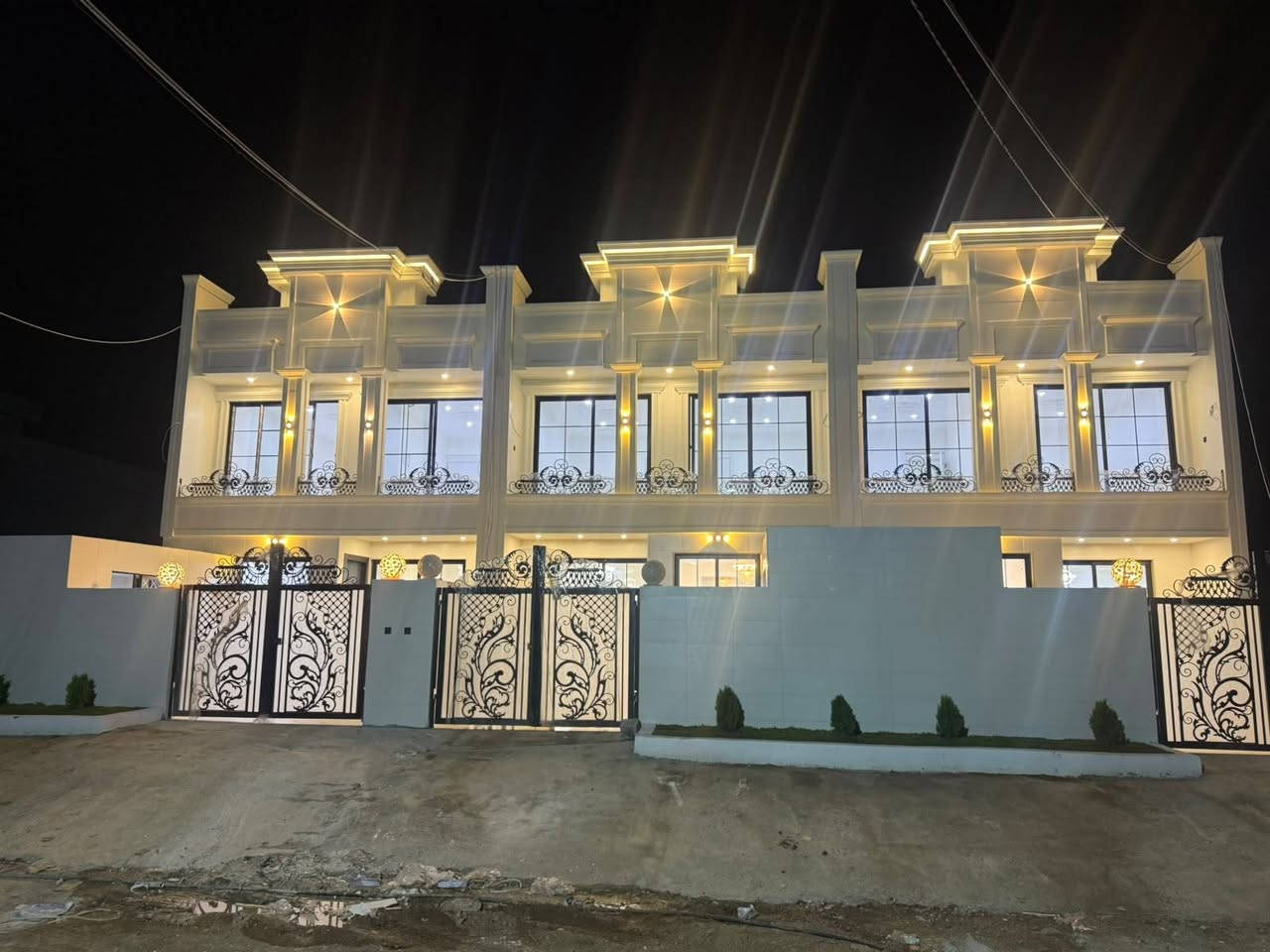 اربيل • ١٢٥م • دفاتر