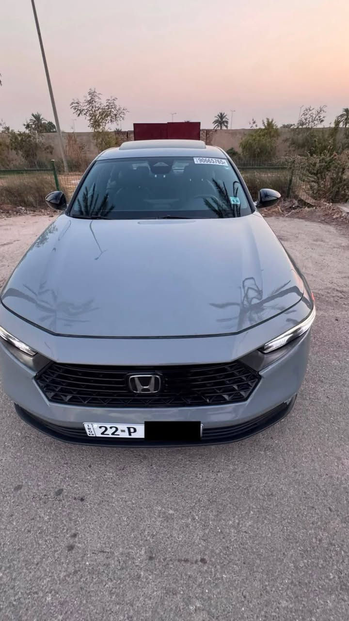 للبيع: هوندا أكورد 2025 سبورت (فول مواصفات - كلين)
🚗 الموديل: 2025
✨ الفئة: سبورت (Sport) - أعلى مواصفات
🛡️ الحالة: كلين (بدون حوادث) ونظيفة جداً بحالة الشركة
رقم المسافة المقطوعة (المشي): 7,000 كم فقط (جديدة)
🔹 أبرز المواصفات:
 تصميم سبورت رياضي مميز
 فتحة سقف / شاشة لمس حديثة تدعم Apple CarPlay & Android Auto
 نظام قيادة رياضي واقتصادي
 أنظمة أمان متطورة (رادار، تحديد مسار، تنبيه اصطدام)
 كاميرا خلفية وحساسات مساعد للمواقف
 كشنات كهربائية وتصميم داخلي فاخر
📍 الموقع: ديالى بعقوبة
💰 السعر:  ٢٣٠
📞 للتواصل ***********
