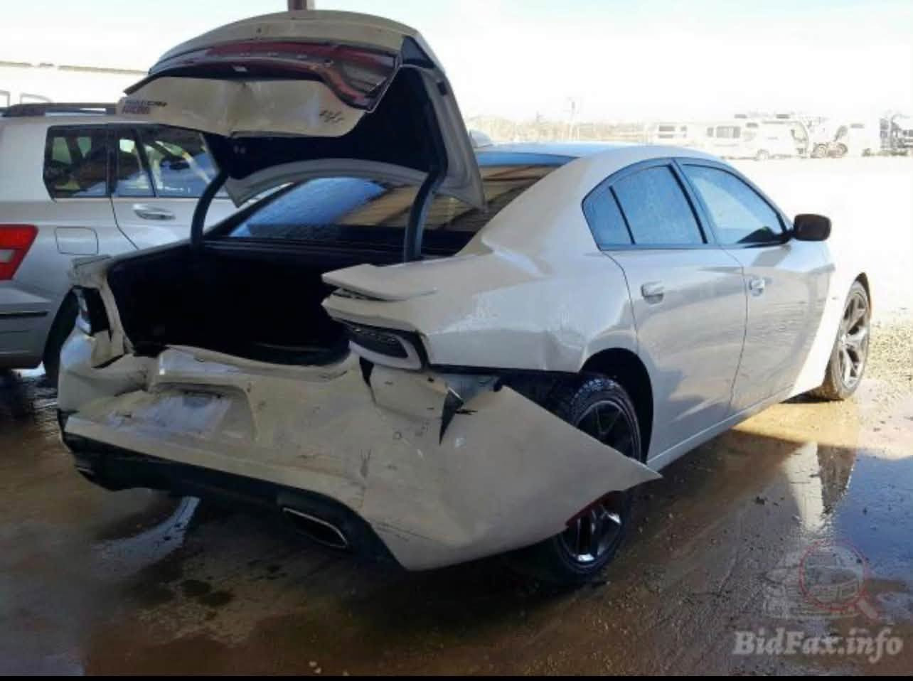 ‏ DODGE CHARGER 2018 R/T
دوج جارجر ار تي R/T موديل 2018

صور الضرر موجودة بدون ايرباك وسونار 

•المواصفات :

▪️السيارة: دودج جارجر R/T

▪️الموديل: 2018

▪️المحرك: 5.7L (ثمانية سلندر)

▪️لايتات زينون عالي ناصي مع حاجب LED متغير 

▪️بصمات عدد 2 للأبواب مع بصمة تشغيل

▪️كامرة خلفية دوارة اصل مع الستيرن

▪️حساس خلفي

▪️شاشة حجم كبير

▪️كشنات السيارة جلد 

▪️تحكم فول كهرباء لكرسي 

▪️تبريد قطعتين امامي وخلفي

▪️سستم صوت الپاين ALPINE 

▪️تشغيل عن بعد

▪️سبويلر في الجنطة 

▪️تدفئة وتبريد كشنات 

▪️شفتات ستيرن 

▪️كزوز بلادي

▪️تحكم ستيرن جهتين بلوتوث وحاكية وكروس سرعة وتحكم صوت 

▪️نظام ABS مانع انزلاق

▪️كشنات خزن ميموري 

▪️ويل نجمة وتخم تاير جديد

▪️رادار جانبي

▪️مرايا الجانبية والوسطية تعتيم ذاتي 

◼️عداد المشي 87 الف 

سنوية ورقم جديد بسمي شرط التحويل 

السيارة عليها ادامة كاملة وبدون نقص صدر وبرمجة مراوح  وتنظيف غرفةالاحتراق وجاهزة ..

السعر المطلوب : 170ورقة وبيها المجال.
 
مكانها بغداد 

الاستفسار اتصل ع رقم ***********

نص مكتوب في الصور:
- BidFax.info
- BidFax