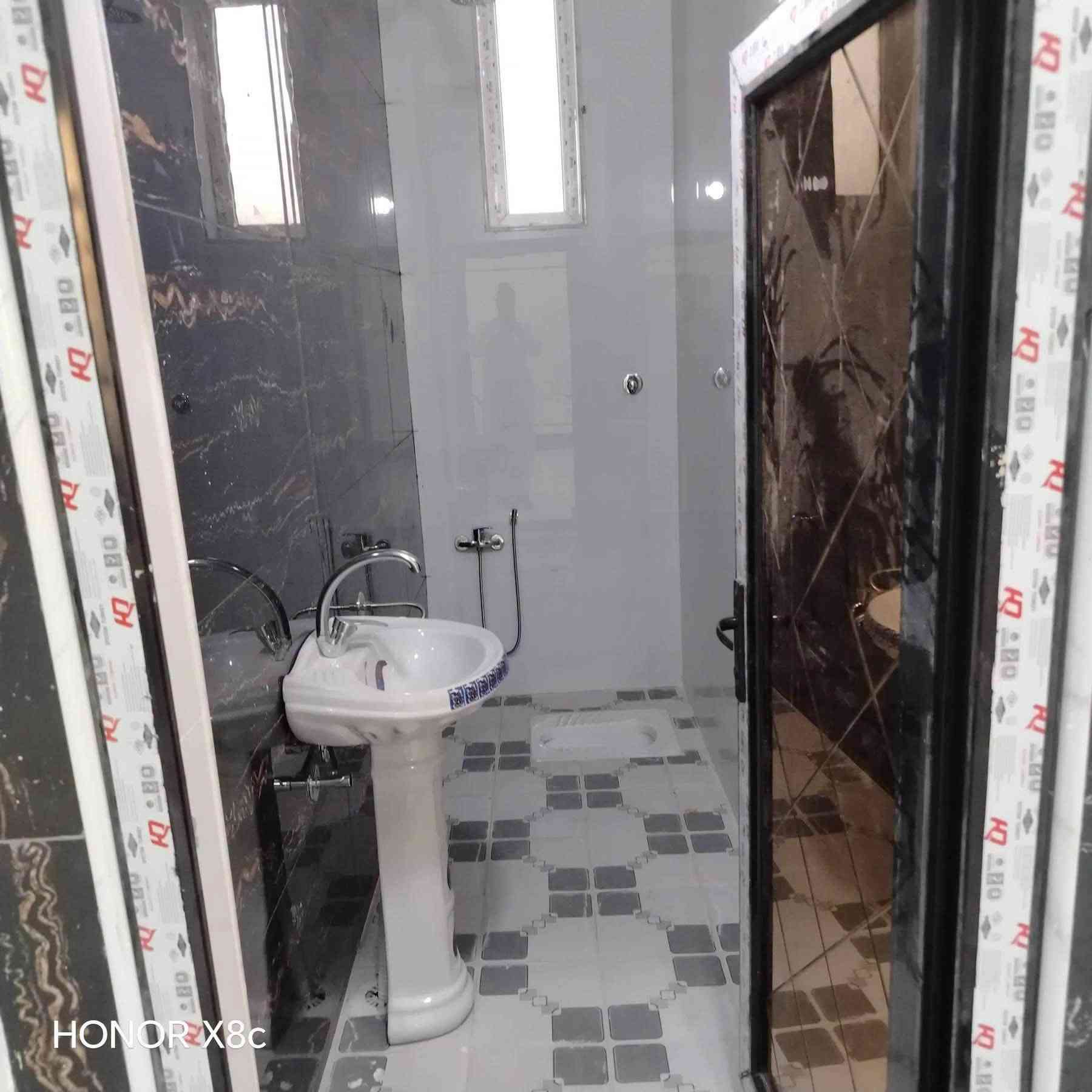 🏡دار للبيع🏡

المساحة: 150 متر مربع

✅ #طابو_زراعي_سند_25_أقرار_محكمه

السعر: 123 مليون  (مع المجال)

الموقع: النجف شارع الصب عمود 260 #ألخط_ألاول

مواصفات البناء:

3غرف نوم وصاله ومطبخ واستقبال حمامات داخليه وخارجيه وكراج 

بناء مرتب (أساس + سقف كونكريت + طابوك)

أرضية بورسلين أبو الـ 60

الخدمات:#بعد_عن_سوق_100م

ماء كهرباء مدارس سوق تبليط مولد

للاستفسار والاتصال:

***********
