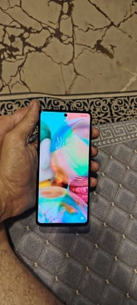 سامسونج A71 • ١٢٨ • نظيف