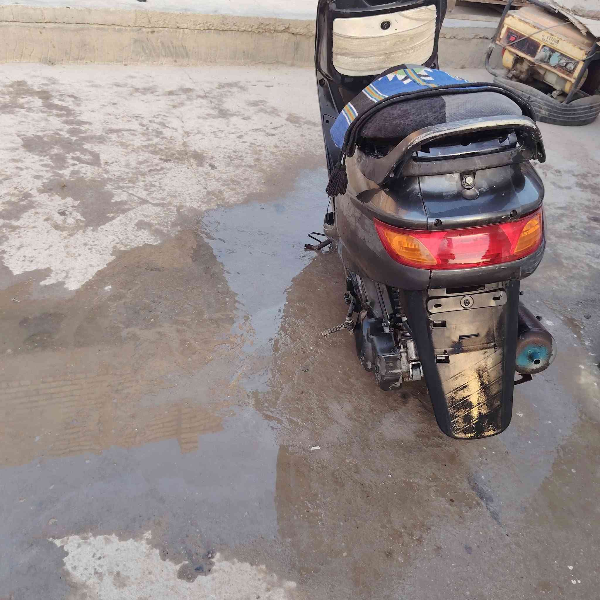 السلام عليكم دراجه فراشه للبيع السعر 350 بيه مجال قليل دراجه كماله نقص بيه راجز مال سلف نص هندر تشتغل المكان بابل قضاء الكفل رقم ***********
