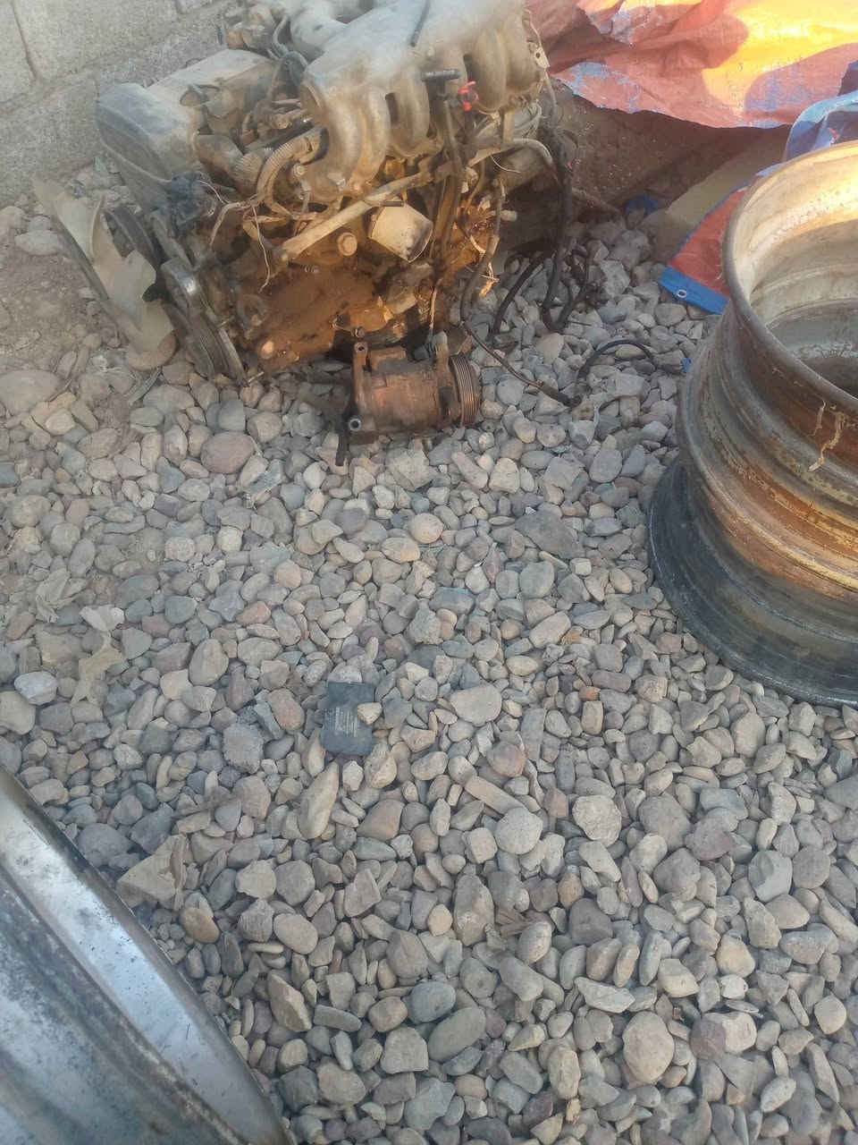 مكينه ثنين ونص ديلكو مكفوله لاتنقيص ولاتبخير مع الكير جديد نقصها بور ستيرن وكمربريسر التبريد مو شغال السعر ٧ اوراق قفل بالكوت 
***********
٧٨٣١٨٣٣٠٩٢
رحمه لوالديكم قفل ٧ اوراق لحد ينطي اسعار بالتعليقات الي تفيده يتصل والي متفيده يعبر المنشور جزاكم الله خير
