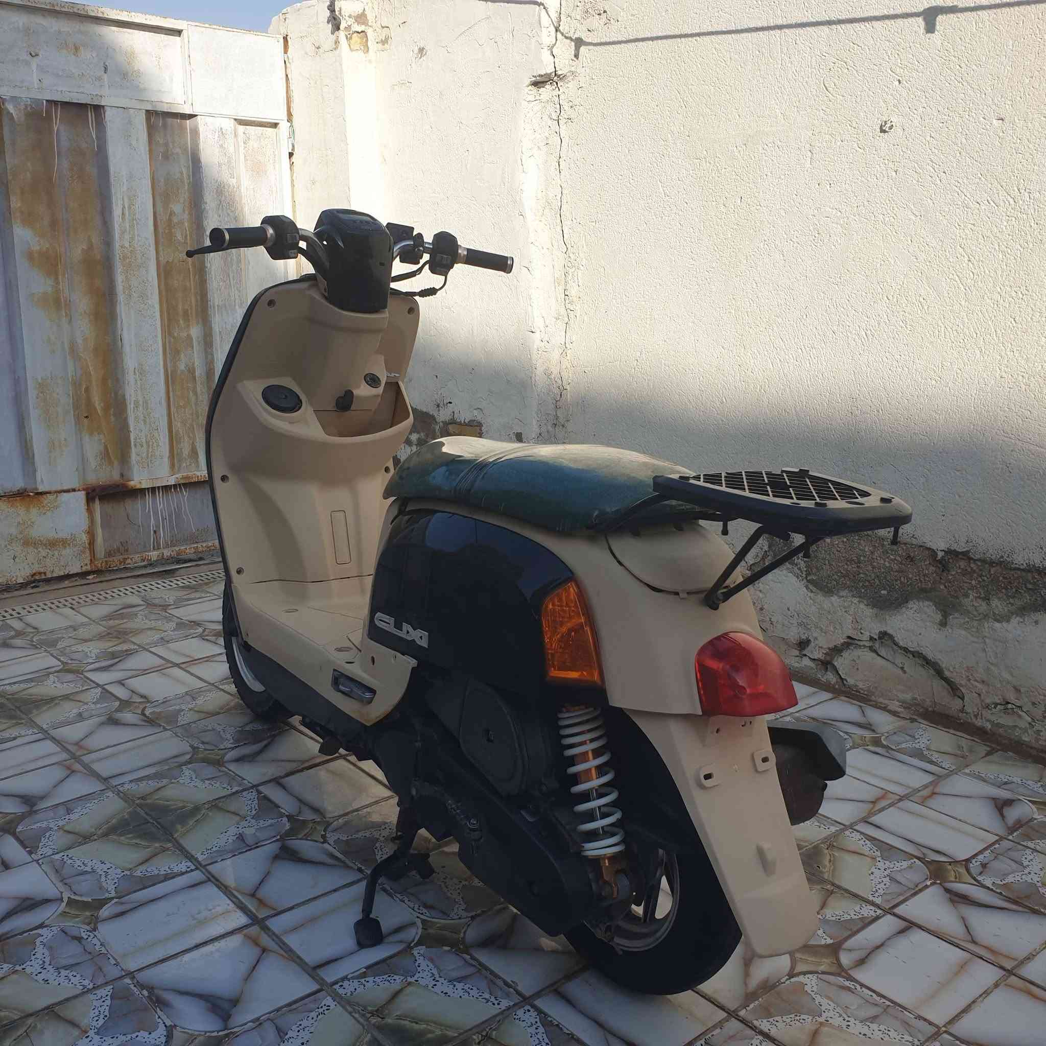 دراجه بوليس للبيع السعر 500الف وبيهه مجال مكاني الحله قضاء القاسم للإستفسار مراسلة الصفحه او الاتصال على الرقم: *********** الرقم بي واتساب
