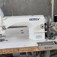 مكينة خياطة • gemsy • نضيفة