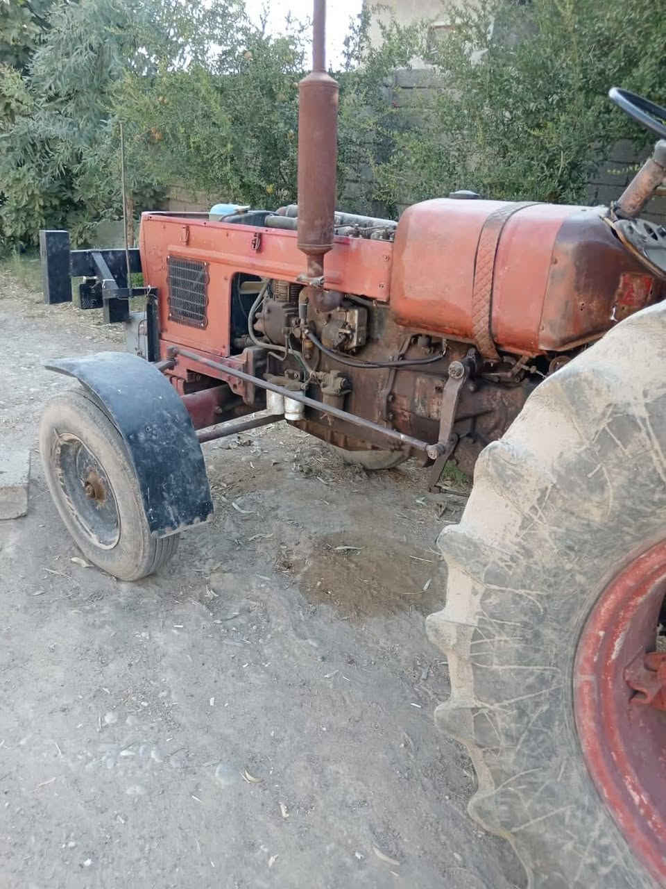 تركتر عنتر جاهز على شغل نقره سلف 71 كلشي شرط.... محرك دويز عربي  درجه اولى...... *********** غير متواجد على الفيس مكلف بانشر
