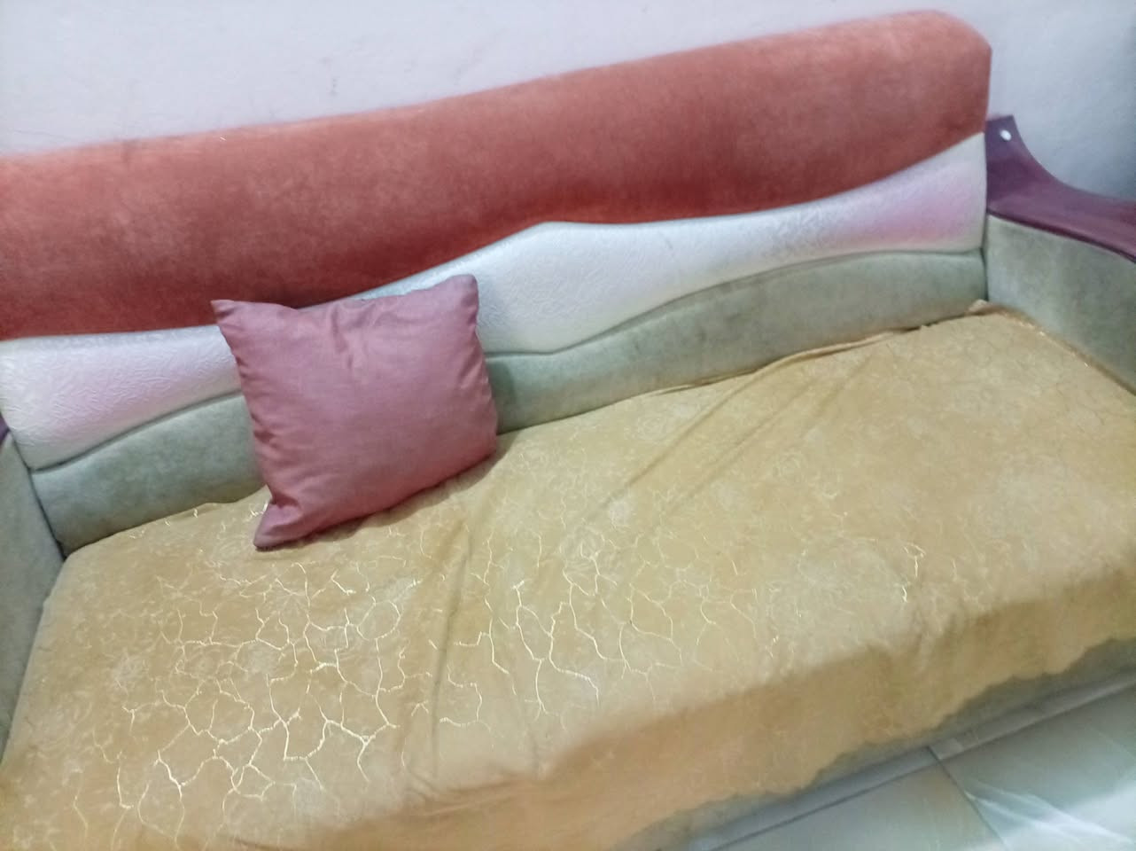 السلام عليكم موجود تخم للبيع بسعر 150وبي مجال شراي يتصل على الرقم / (***********)
